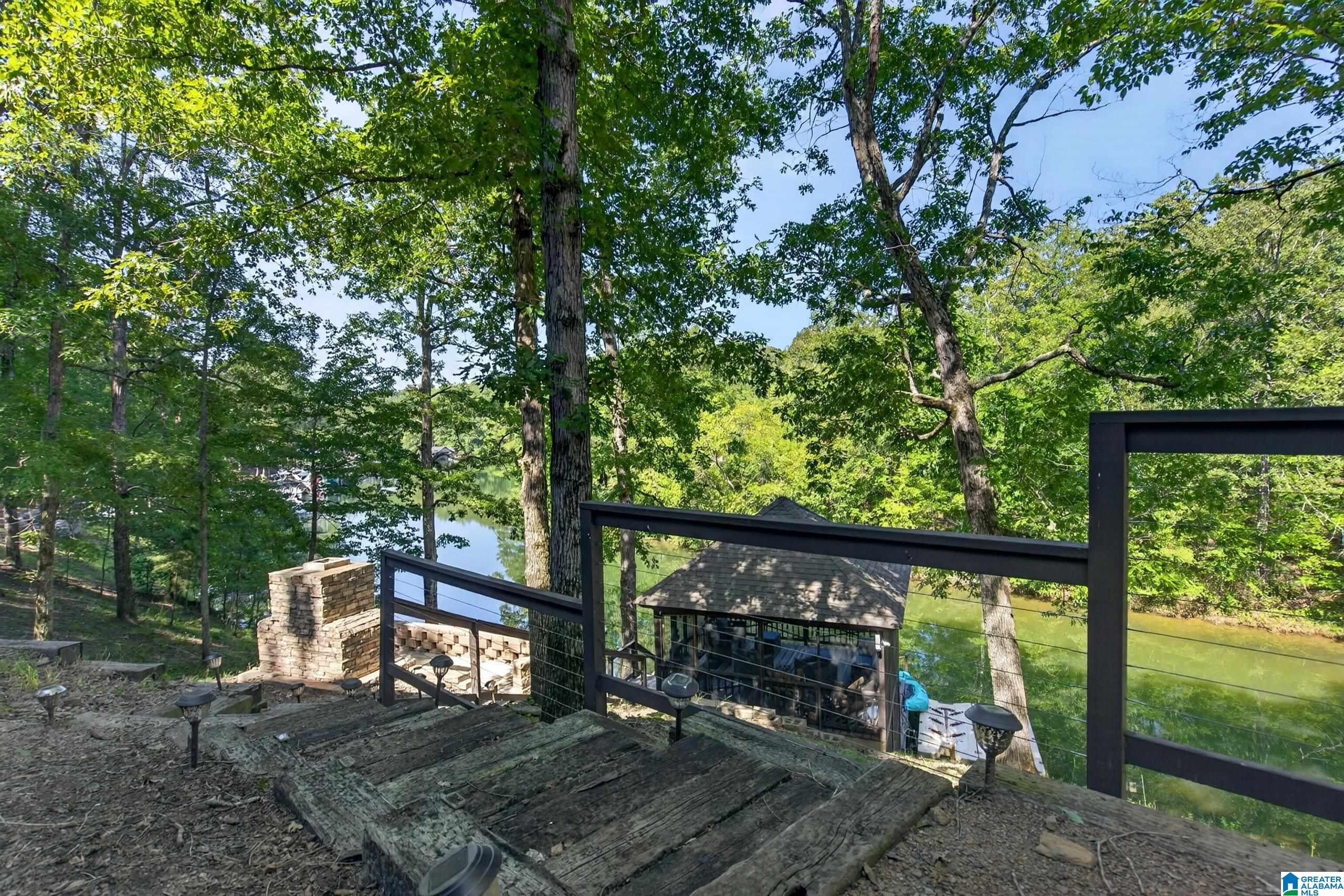 192 BLACKBERRY LANE
