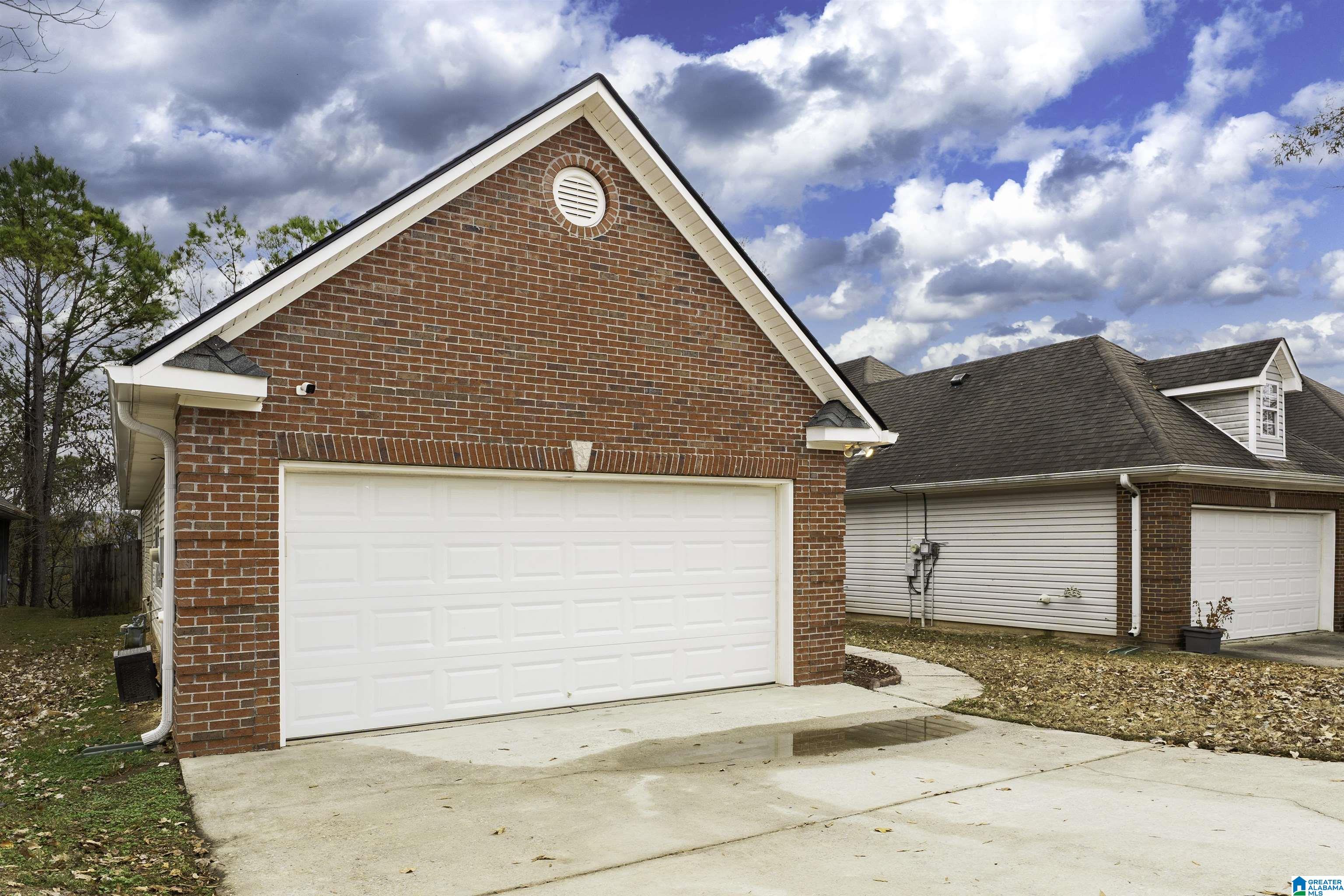 122 HIGH RIDGE TRACE