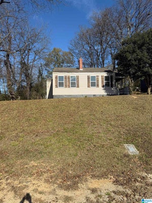6633 MILLARD FULLER RD, FAIRFIELD, AL 35064 - Image bc8e6e9febdc4e92b005dd698ed4cf13/2526798691