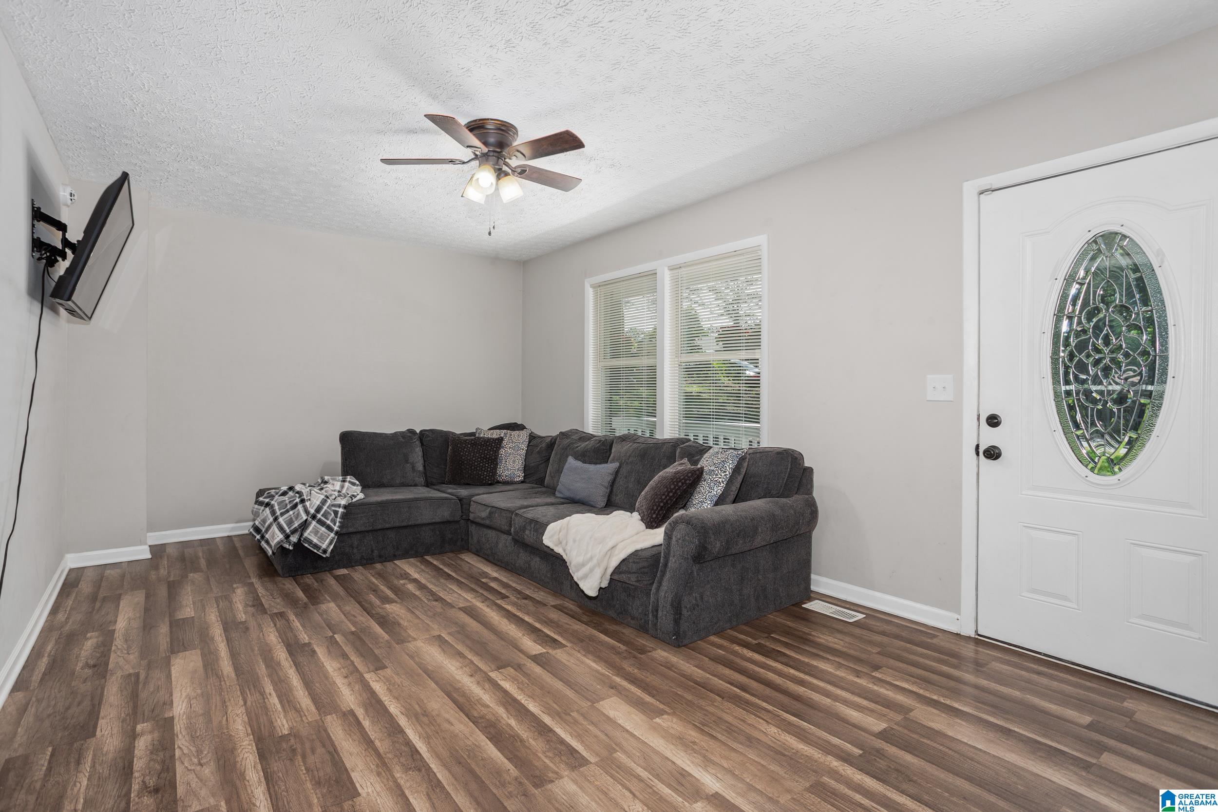 133 EDWIN AVENUE