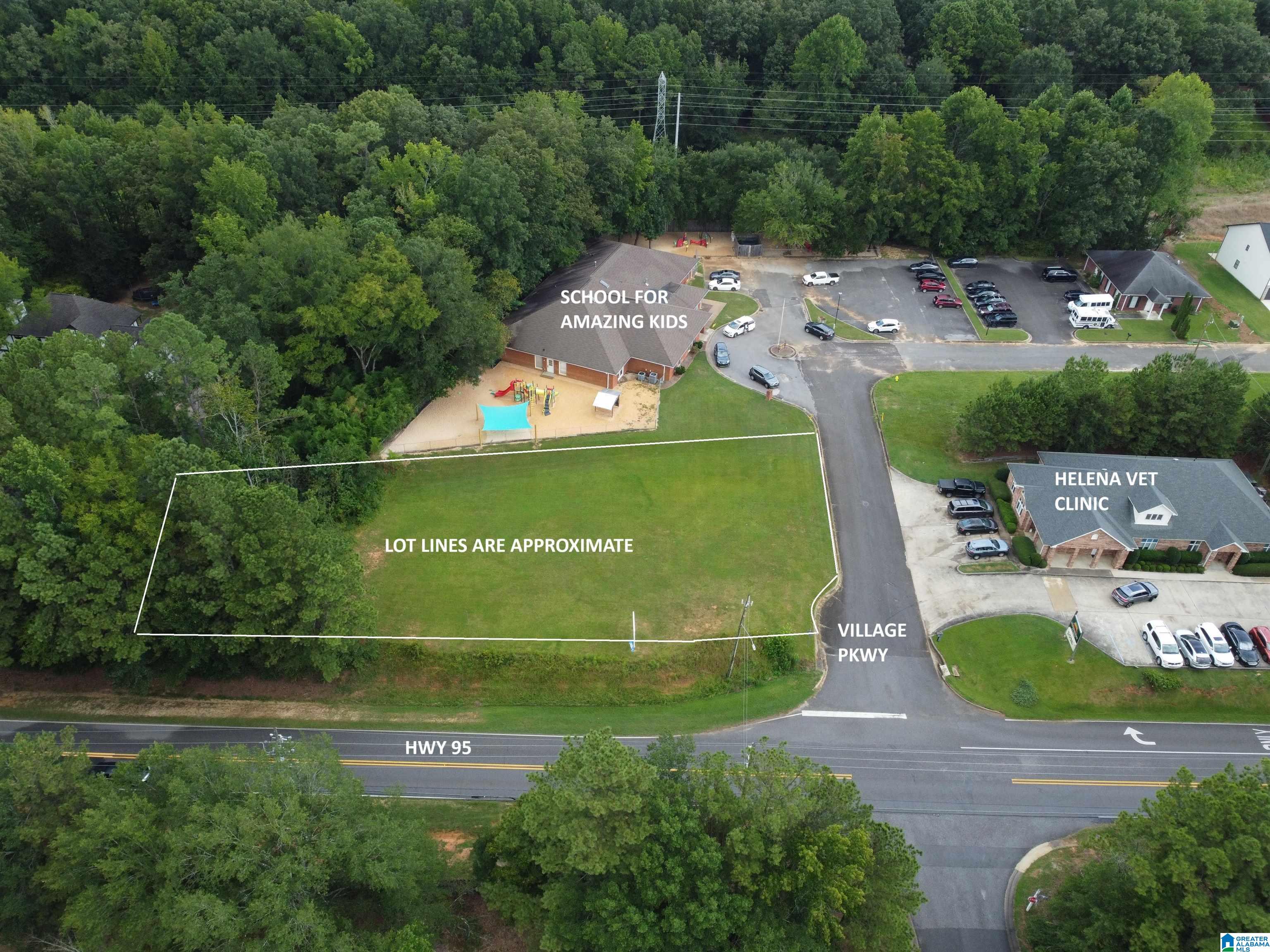 Photo 1 of 8 — 201 VILLAGE PARKWAY 37, HELENA, AL 35080