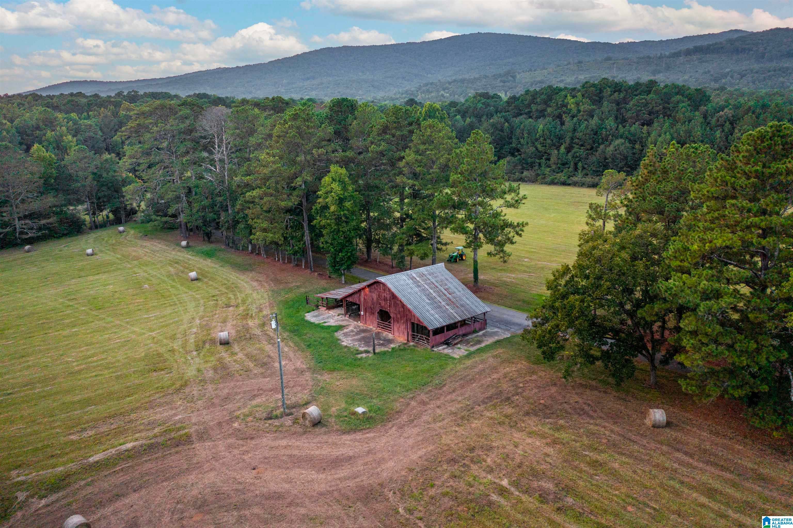 571 PINECROFT ROAD