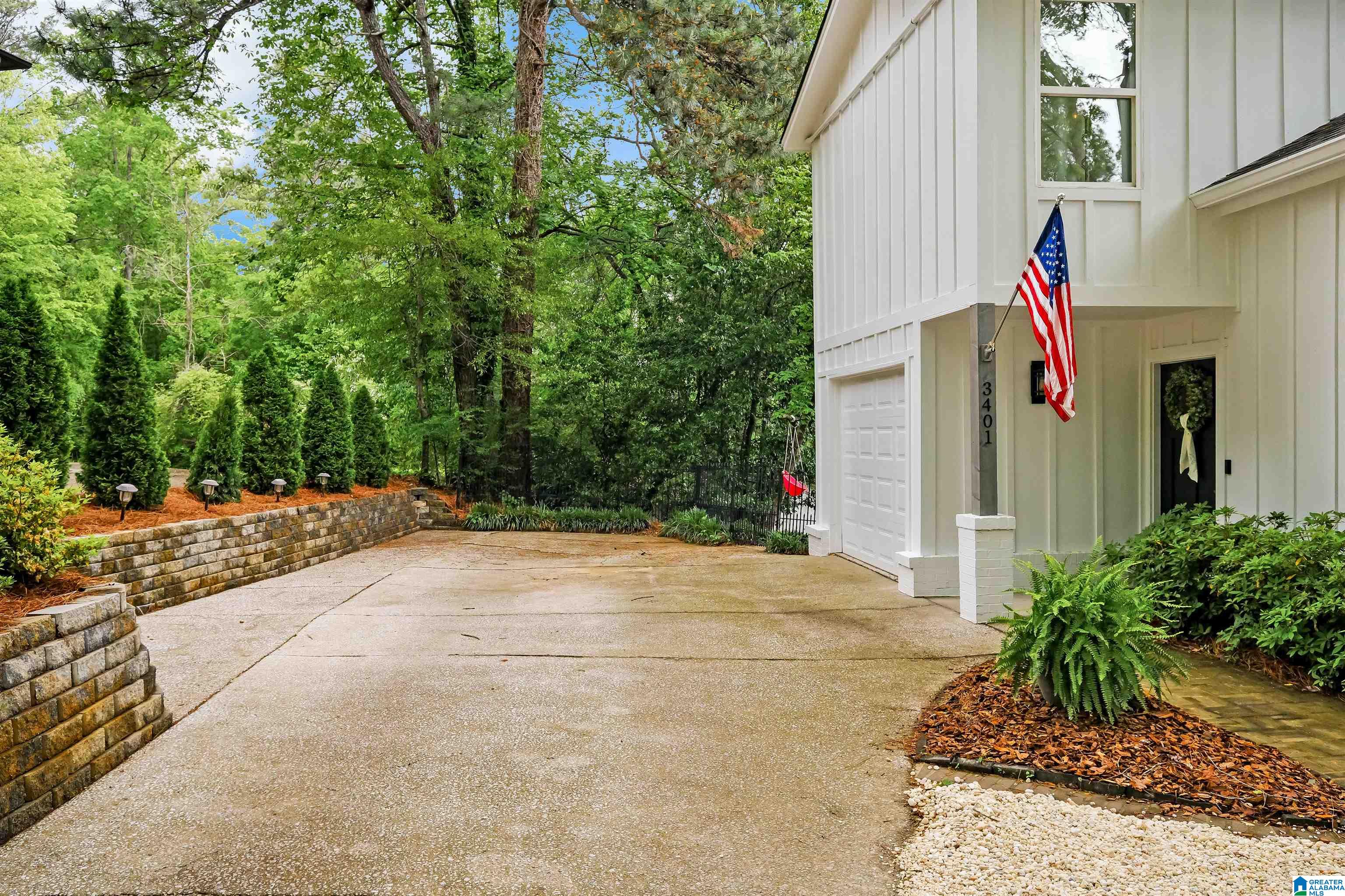 3401 OAKDALE DRIVE