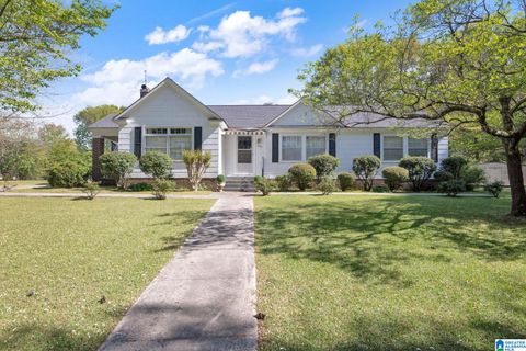 Photo of 301 Williams Avenue, HANCEVILLE, AL 35077 (MLS # 21449503)