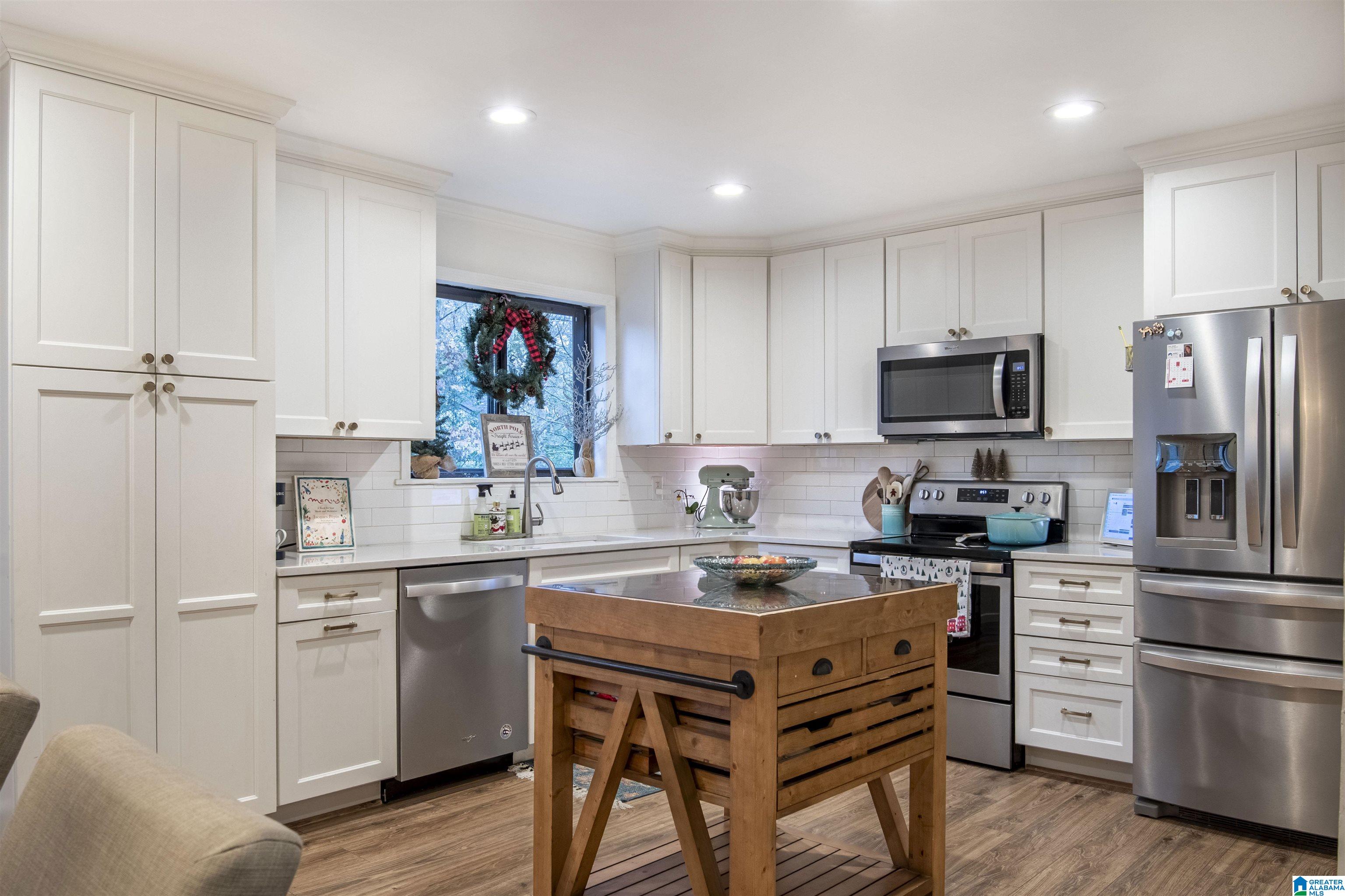 2909 MACALPINE CIRCLE