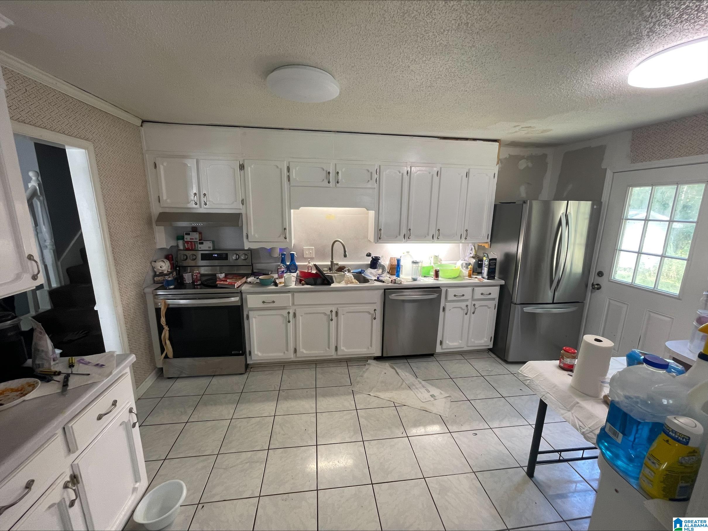 1424 ROYALTY DRIVE
