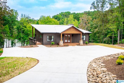319 ARROWHEAD DRIVE WEDOWEE AL 36278