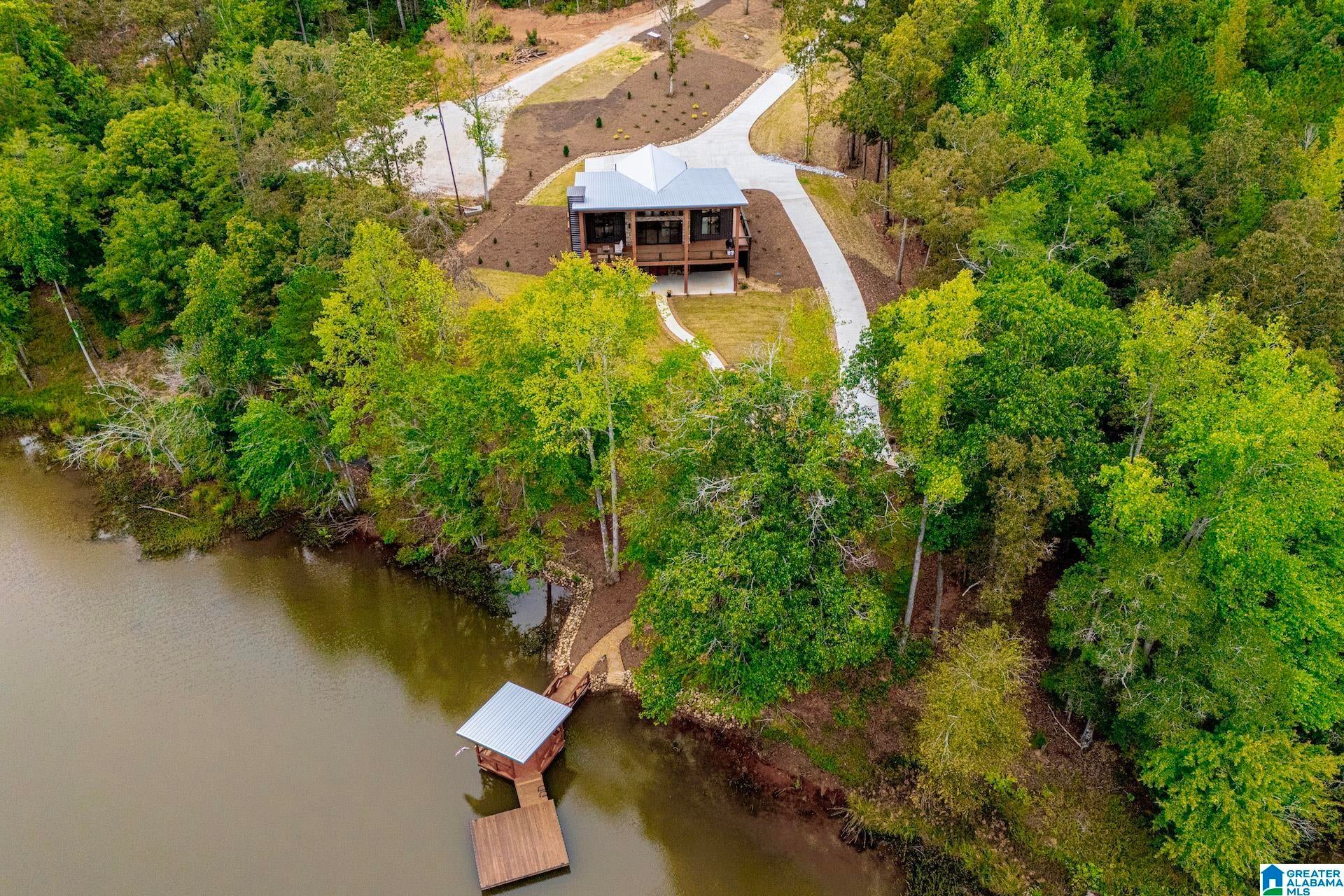 319 ARROWHEAD DRIVE
