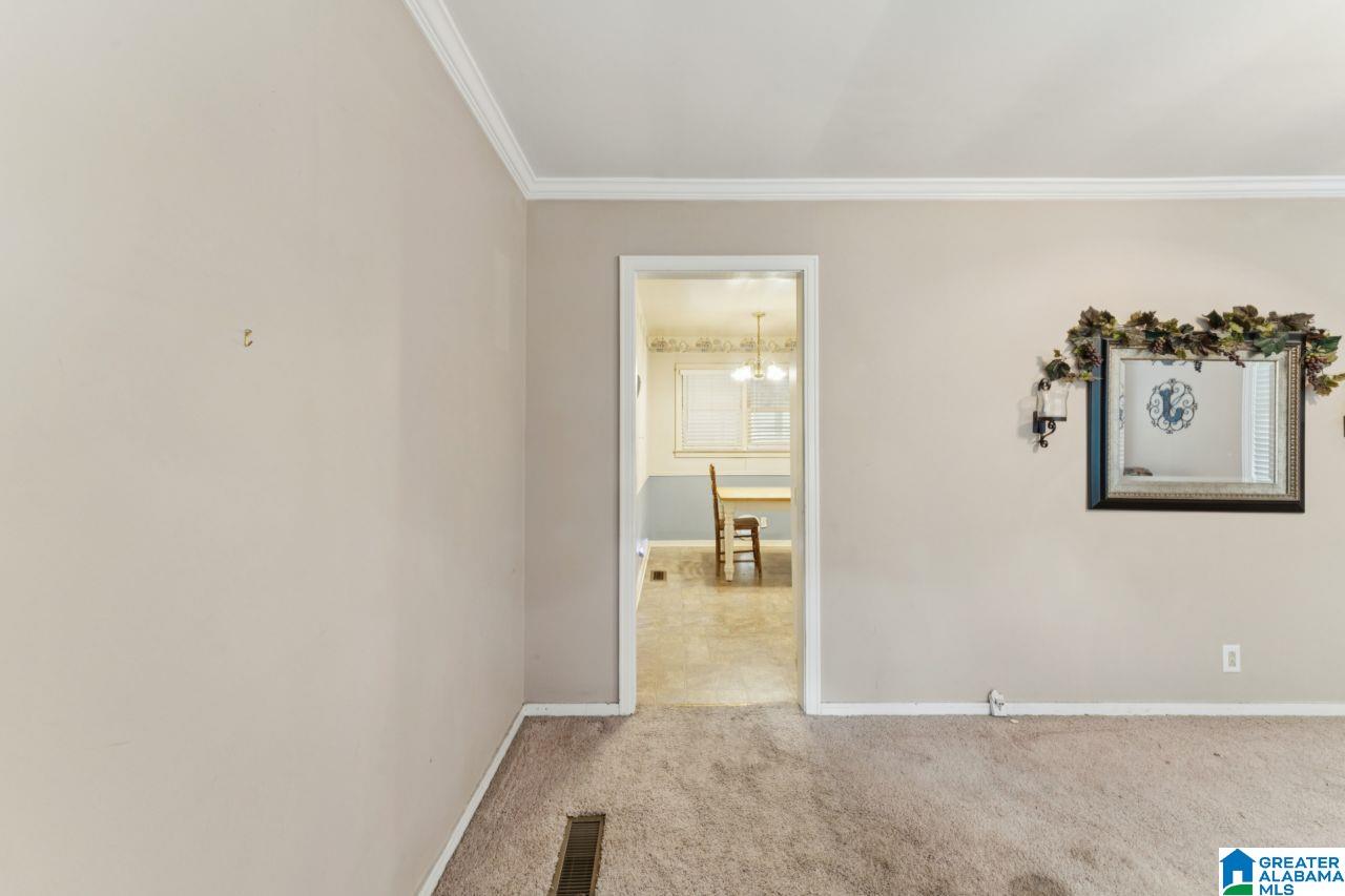 2716 CLYBURNE STREET