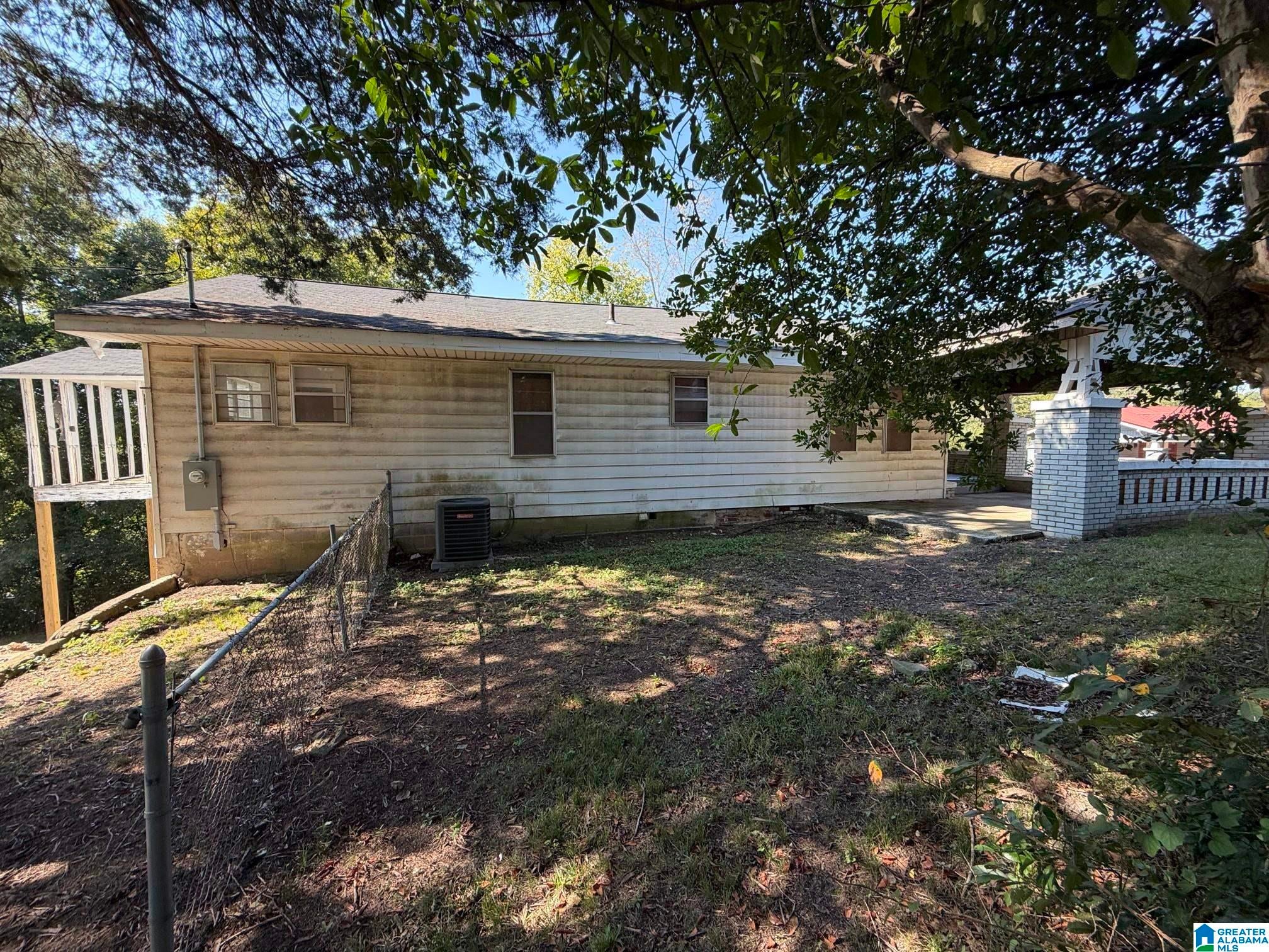 1711 MOUNTAIN DRIVE