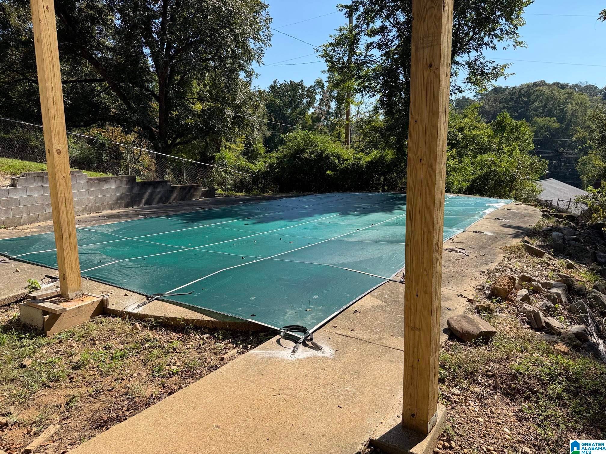 1711 MOUNTAIN DRIVE