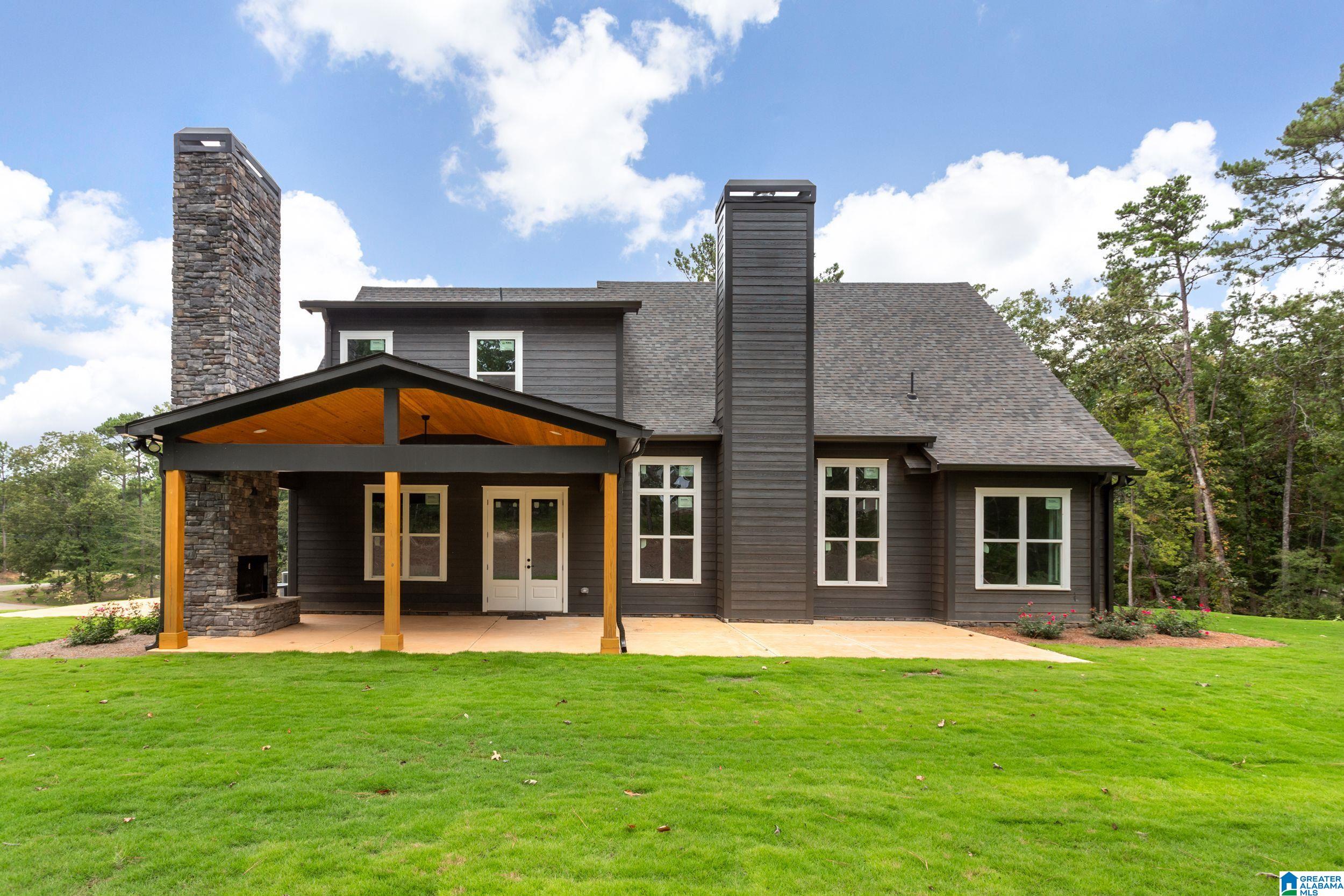 5024 COLLINS DRIVE