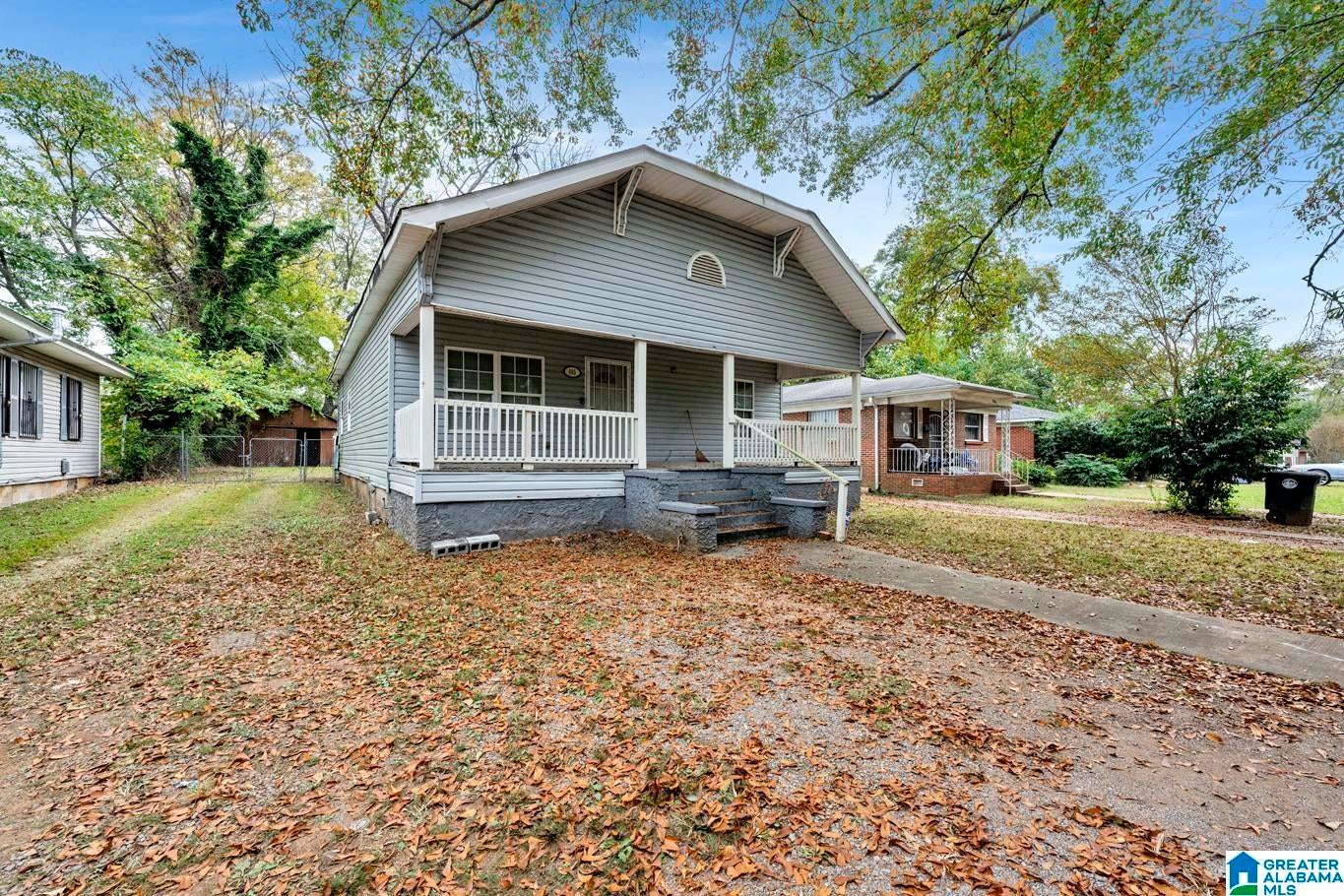 805 SW 29TH STREET SW - Photo 2
