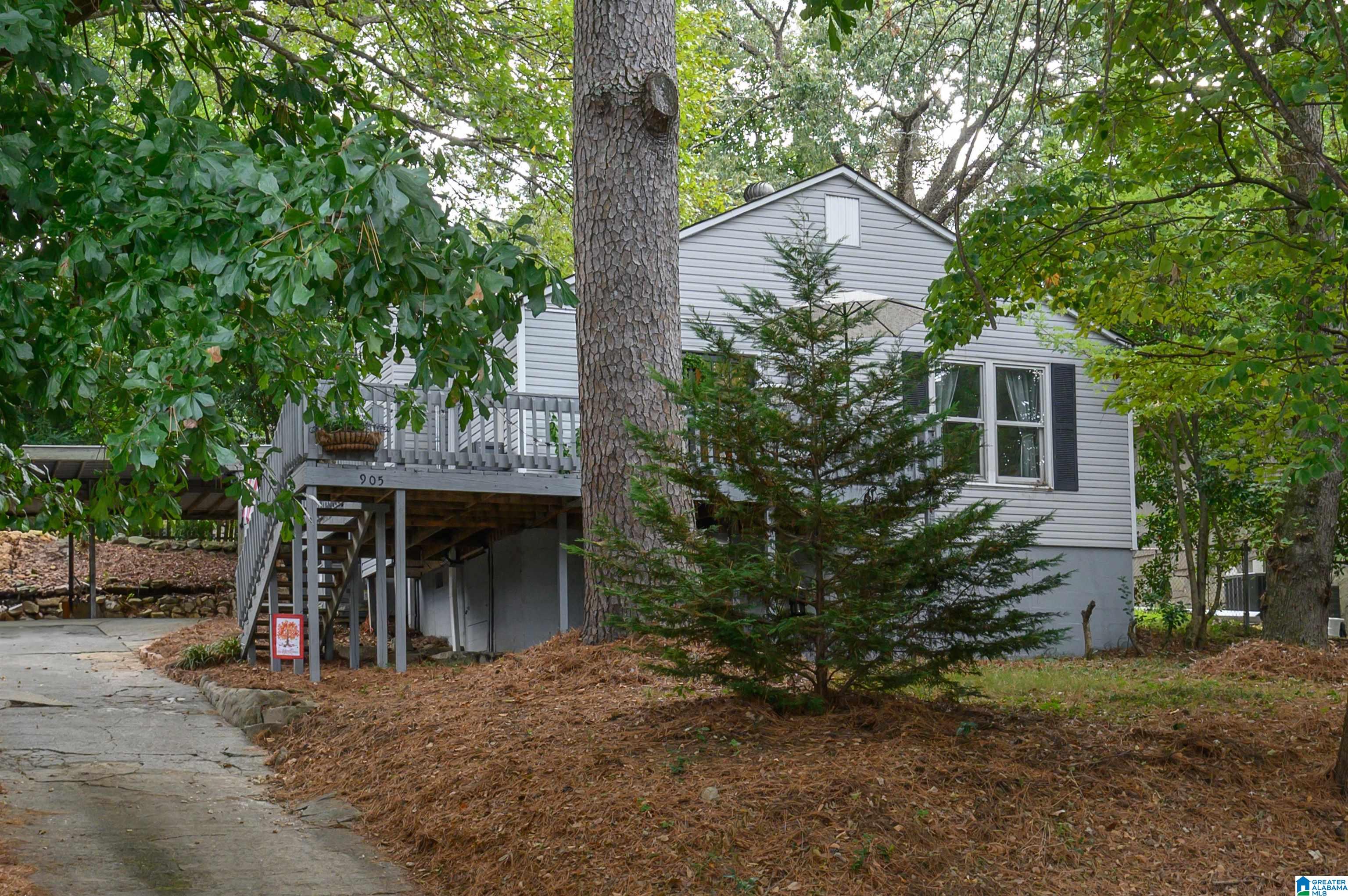 905 COLUMBIANA ROAD