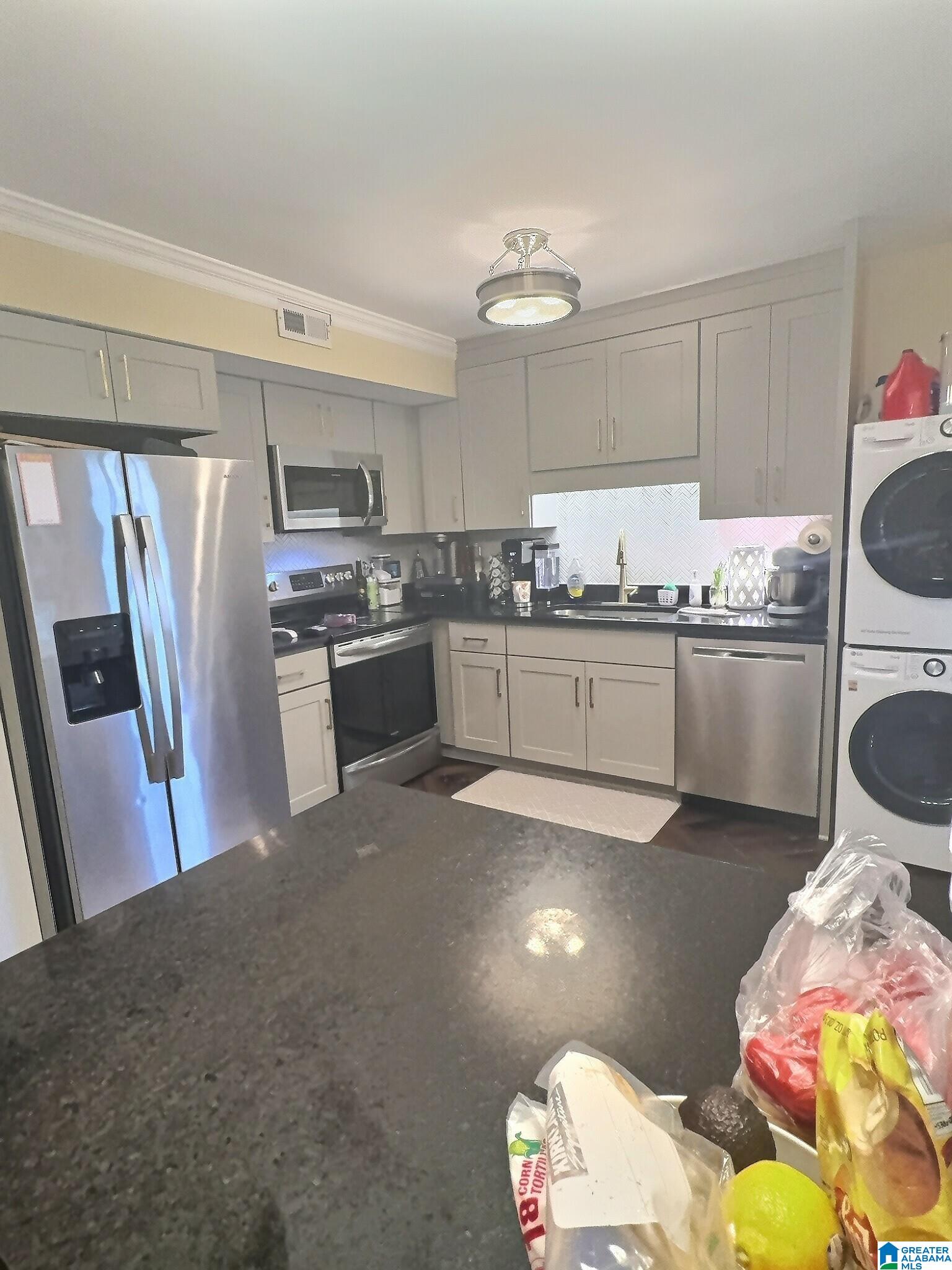 1745 JACK WARNER PARKWAY D34