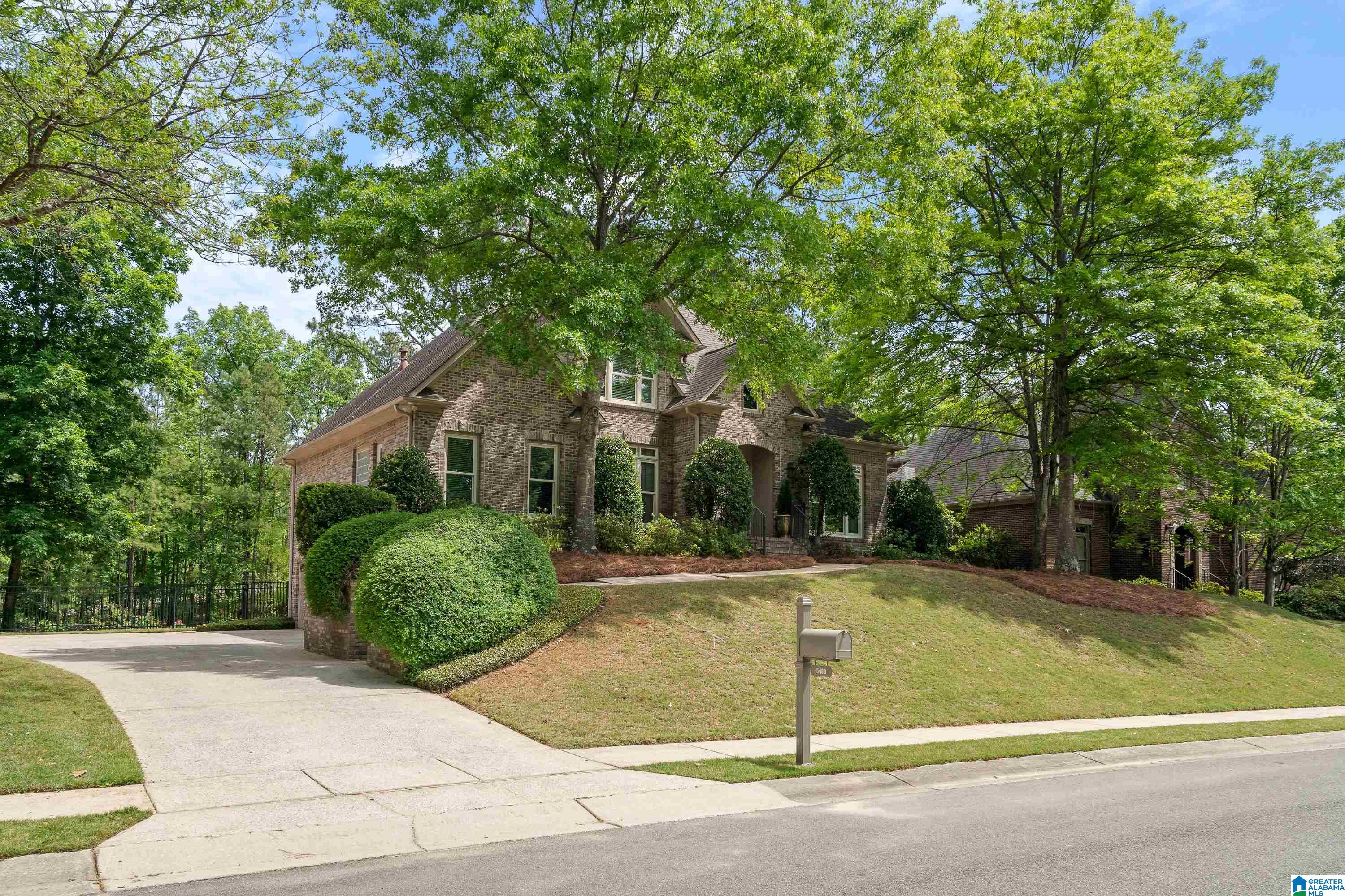 5480 SCOUT CREEK DRIVE