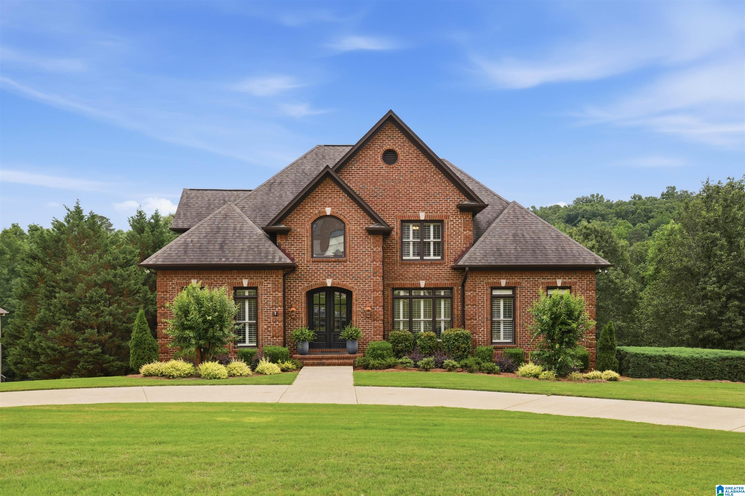 Photo 1 of 92 — 8051 LAKESIDE CIRCLE, TRUSSVILLE, AL 35173