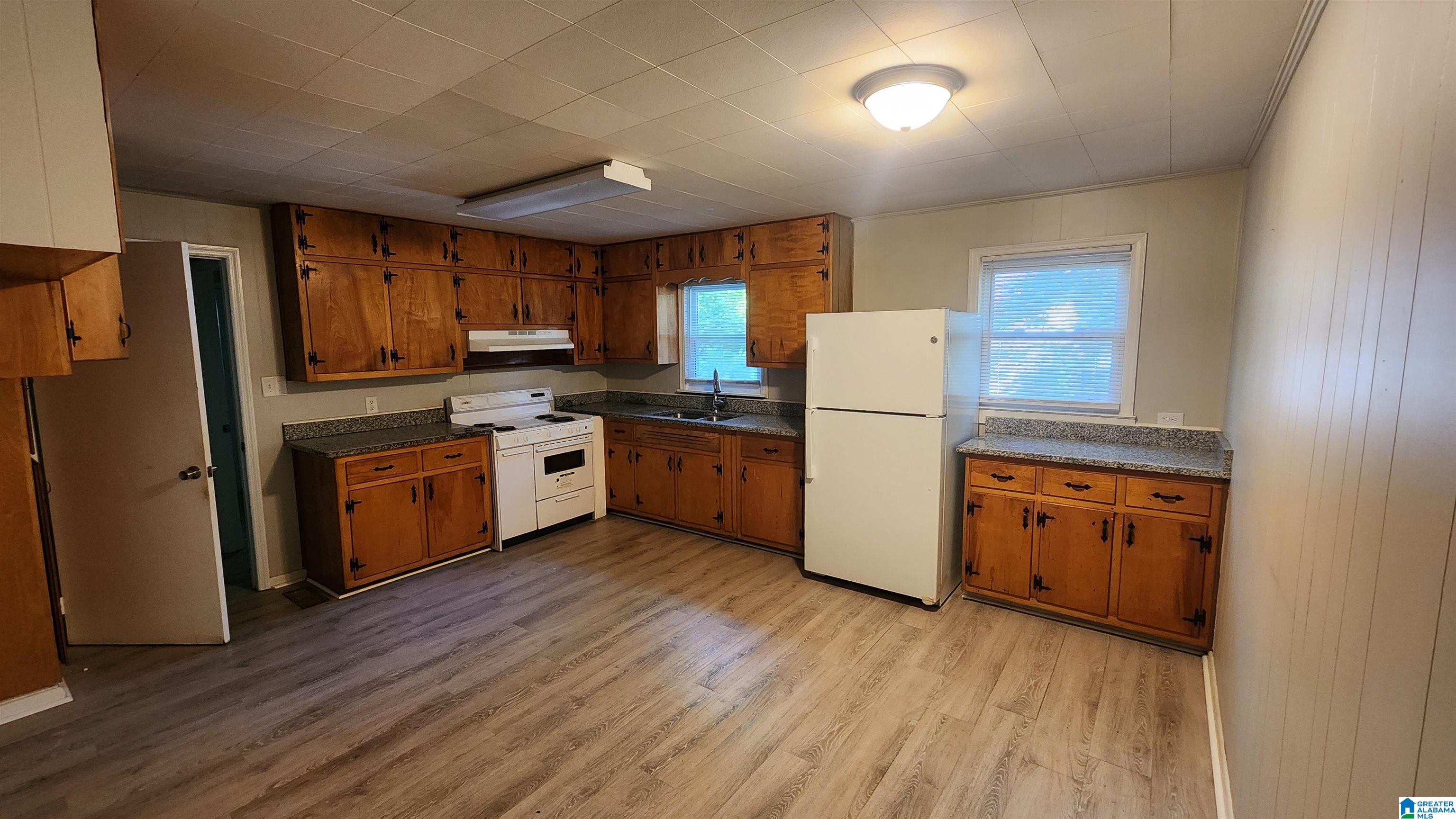 412 AVALON PARK