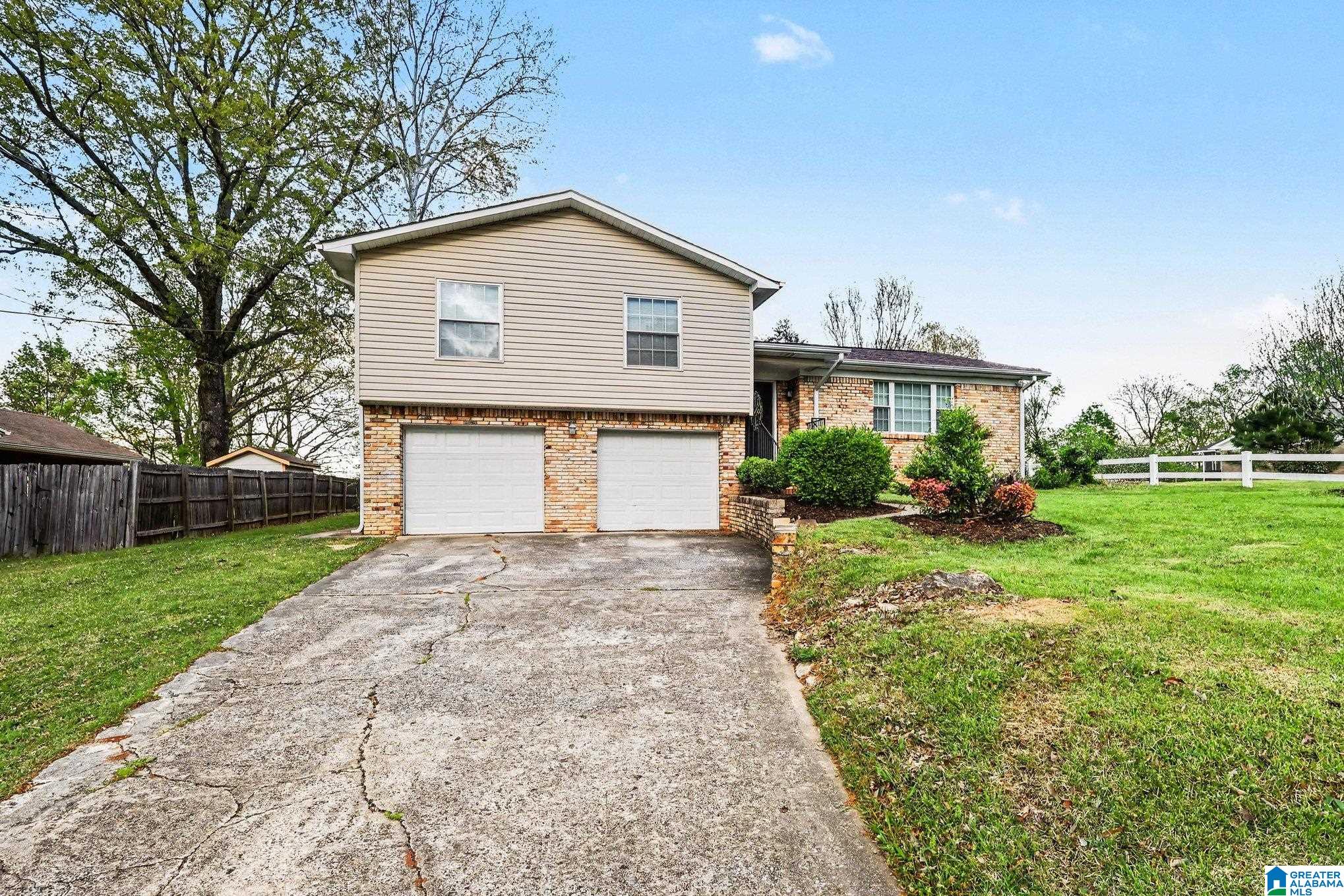 Photo 1 of 26 — 1913 9TH STREET NW, BIRMINGHAM, AL 35215