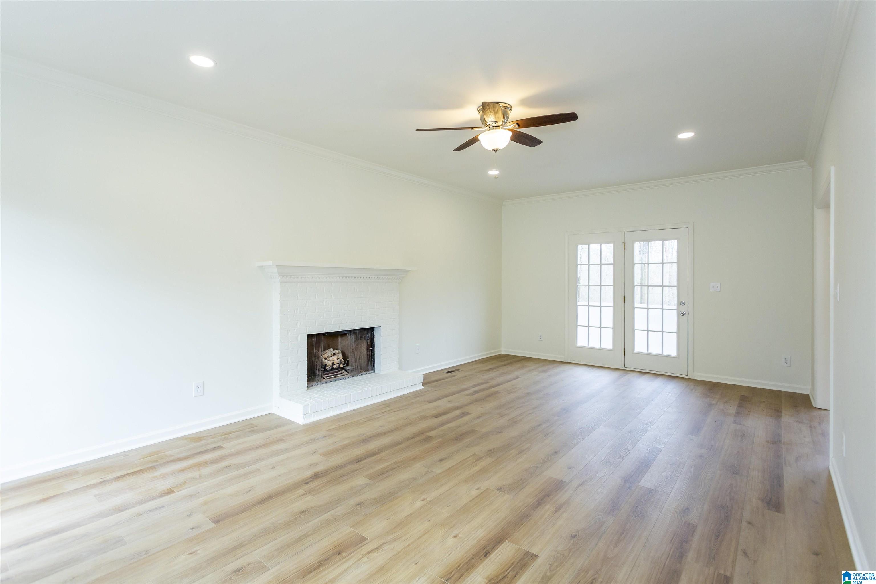 2939 GLEN GATE DRIVE