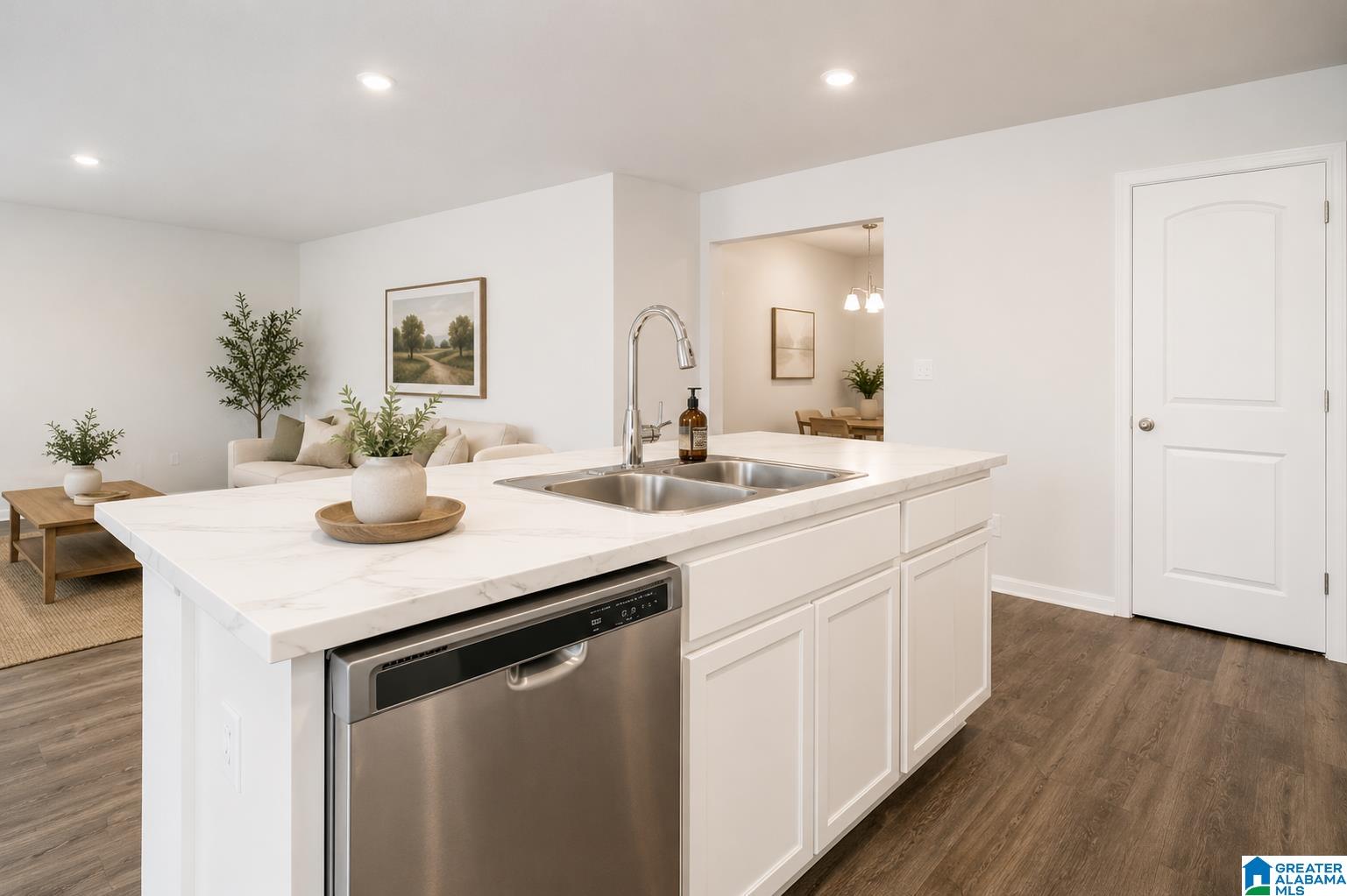 1115 QUAIL HOLLOW ROAD SW