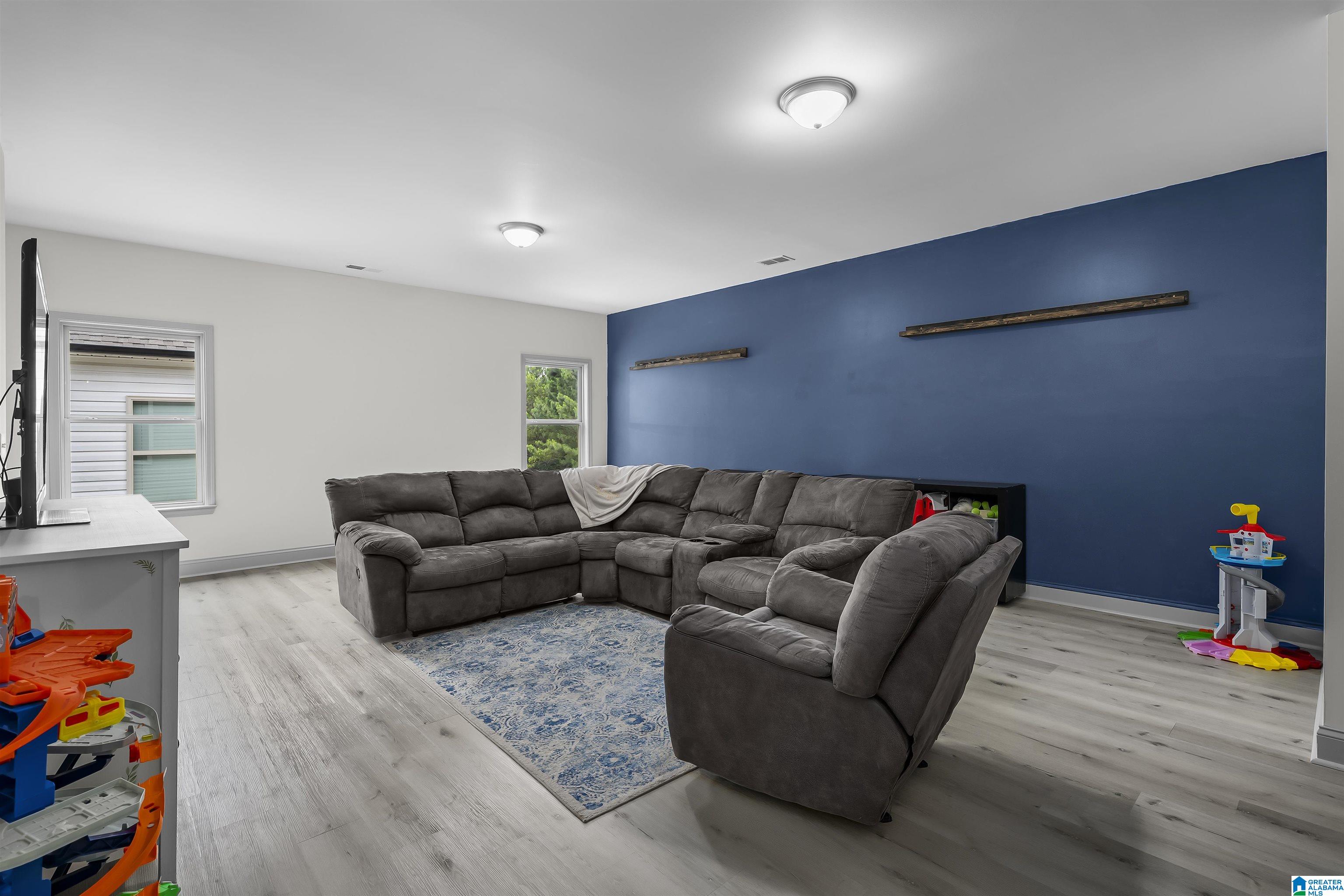 216 LORRIN LANE