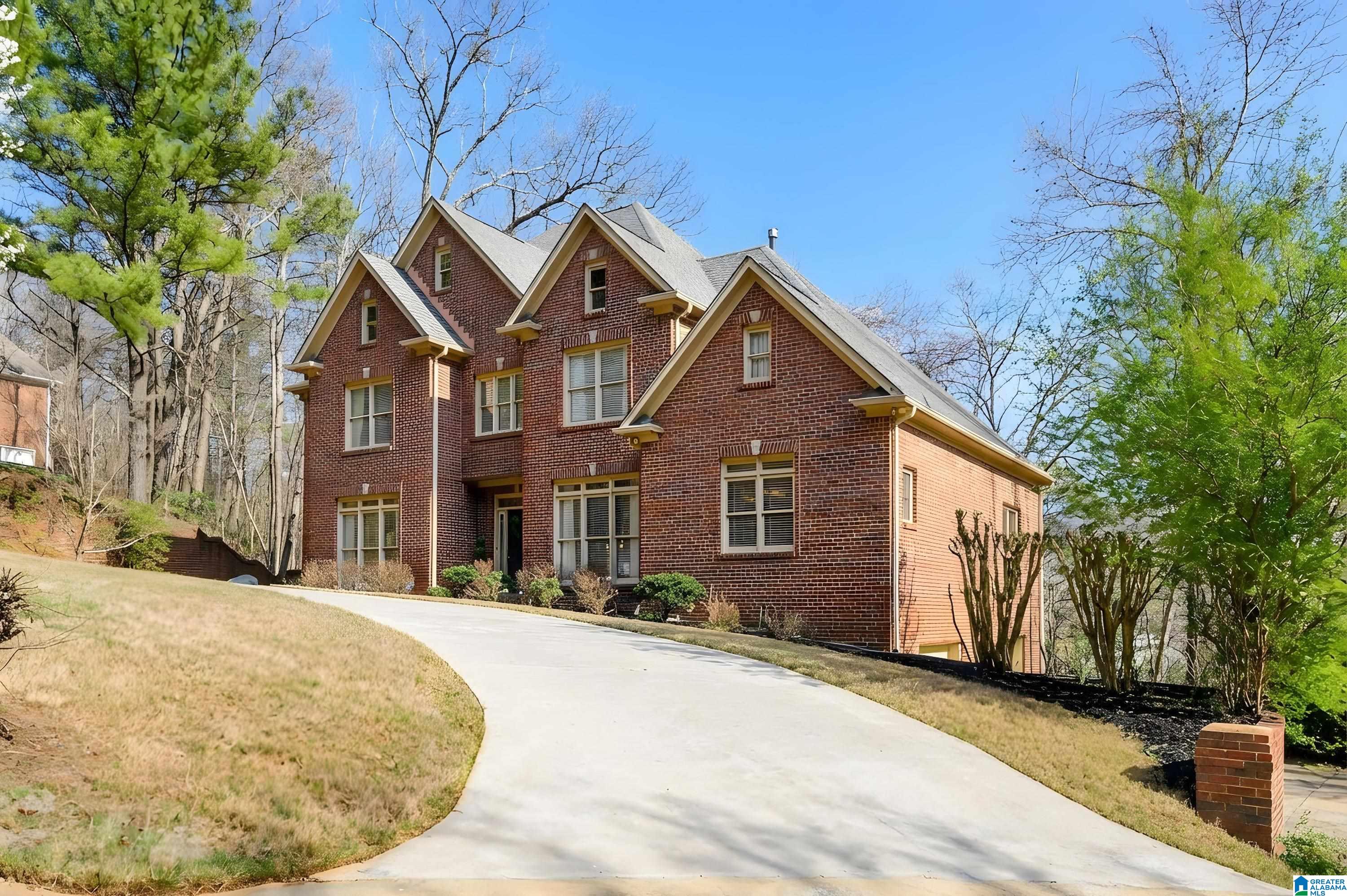 4982 EAGLE CREST ROAD