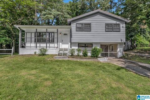 1332 4TH WAY NW CENTER POINT AL 35215