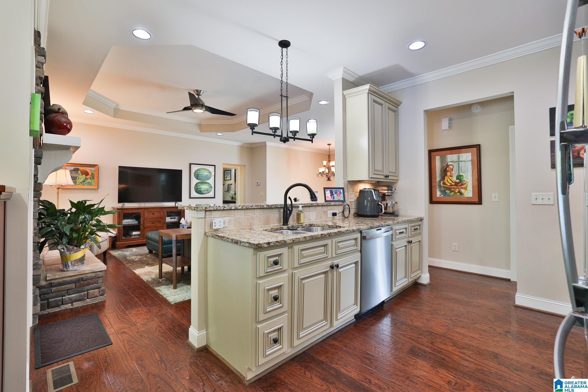 261 WILLOW DRIVE