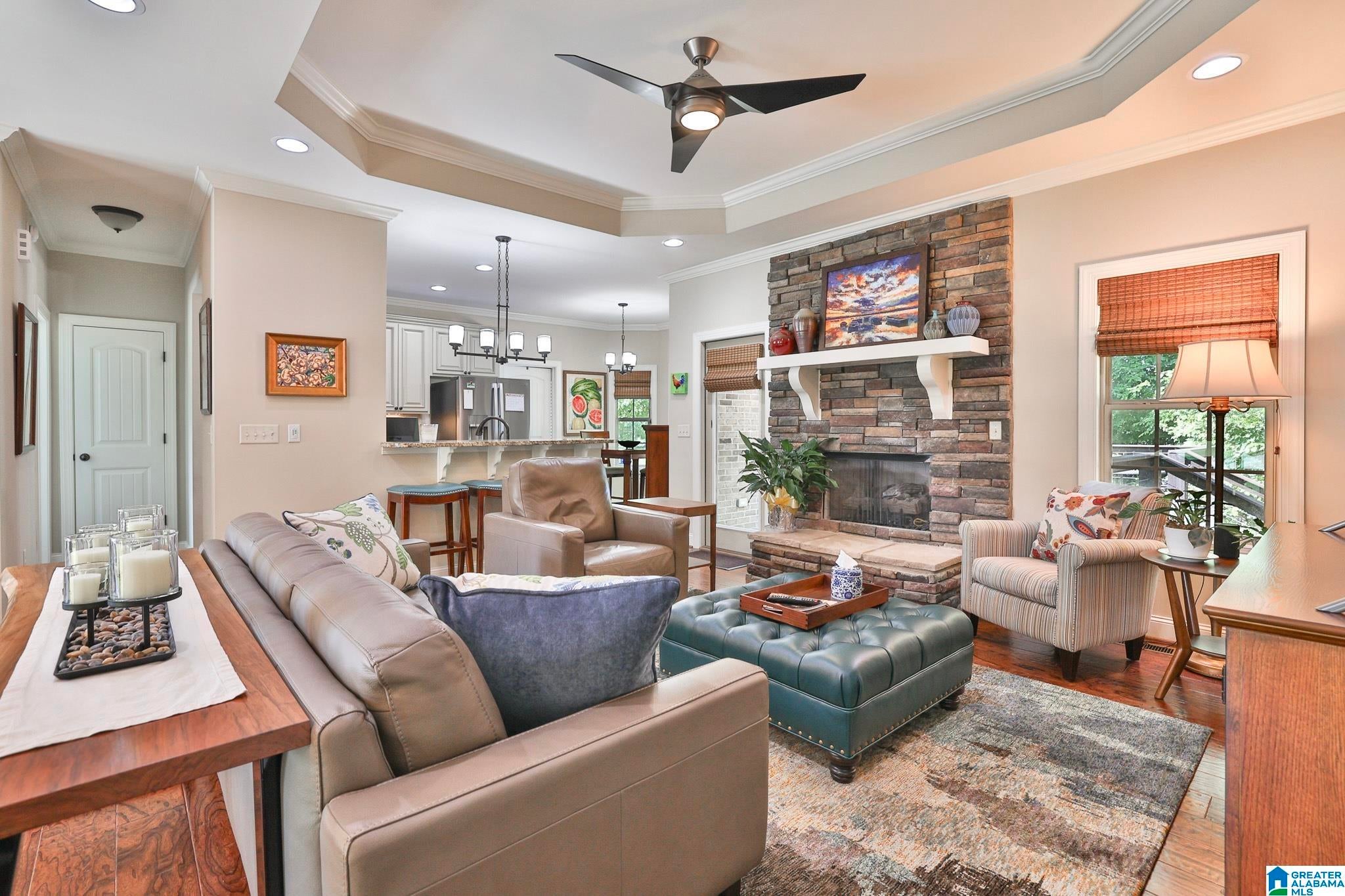 261 WILLOW DRIVE