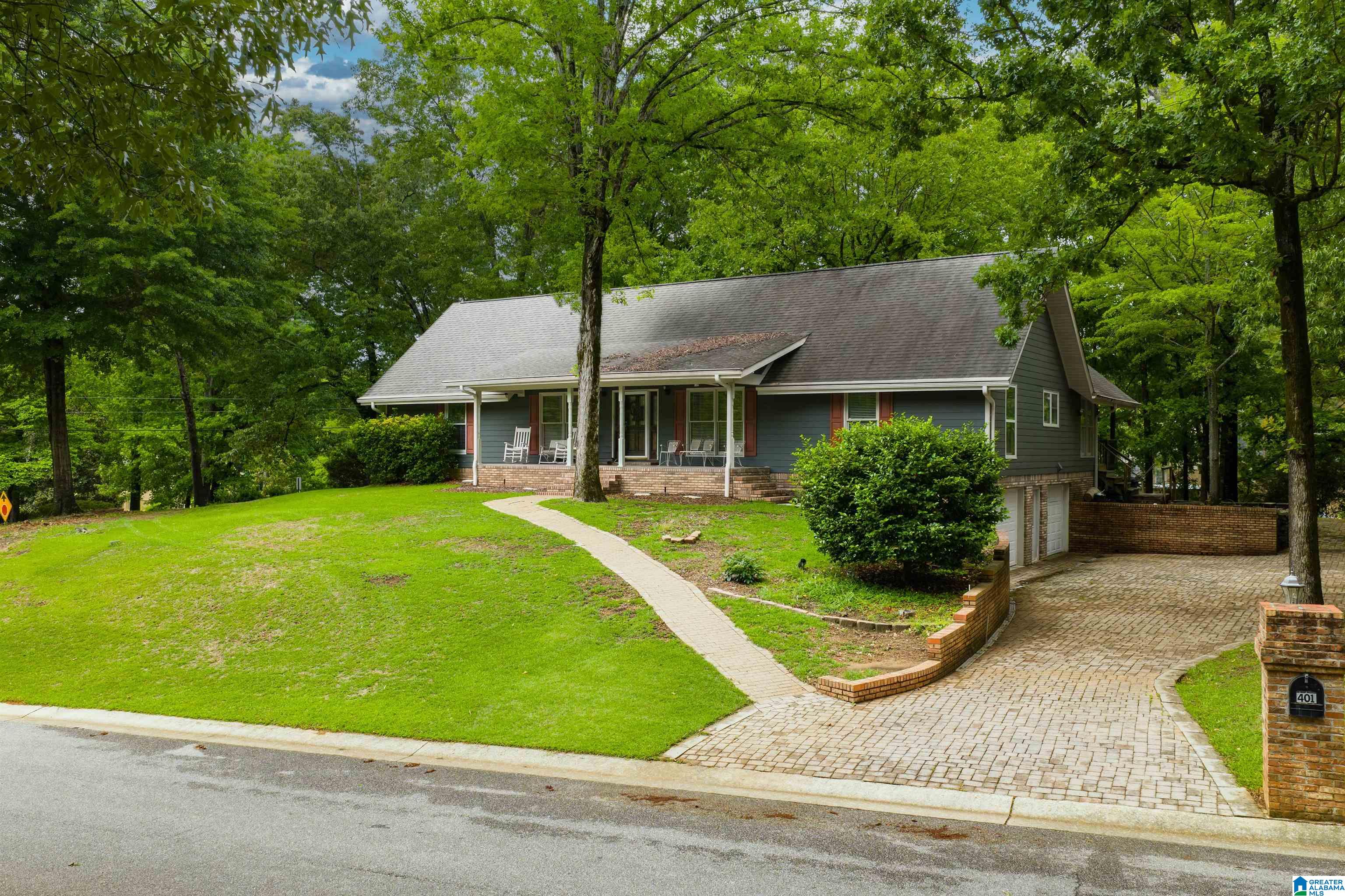 401 DOVECOTE CIRCLE