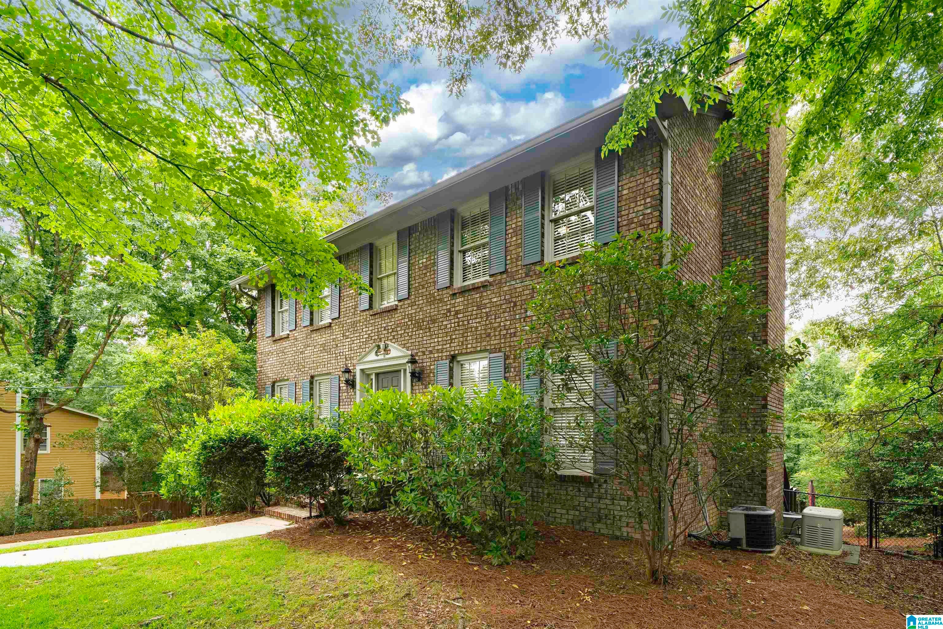 3259 N BROKEN BOW DRIVE