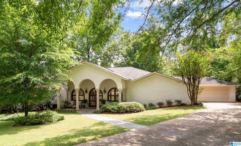 3513 S WOODRIDGE ROAD MOUNTAIN BROOK AL 35223