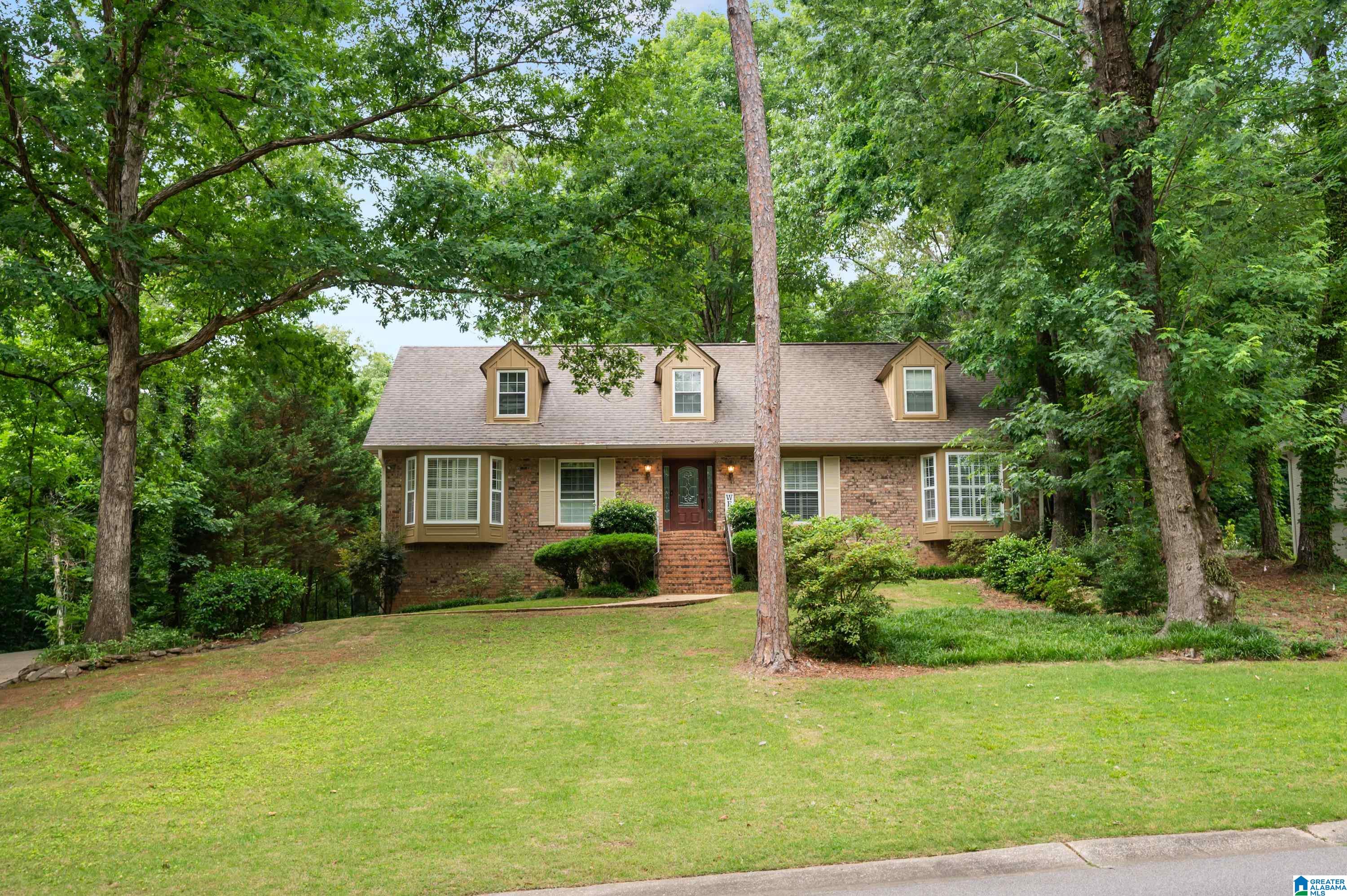 Photo 1 of 40 — 3428 OAKDALE DRIVE, MOUNTAIN BROOK, AL 35223
