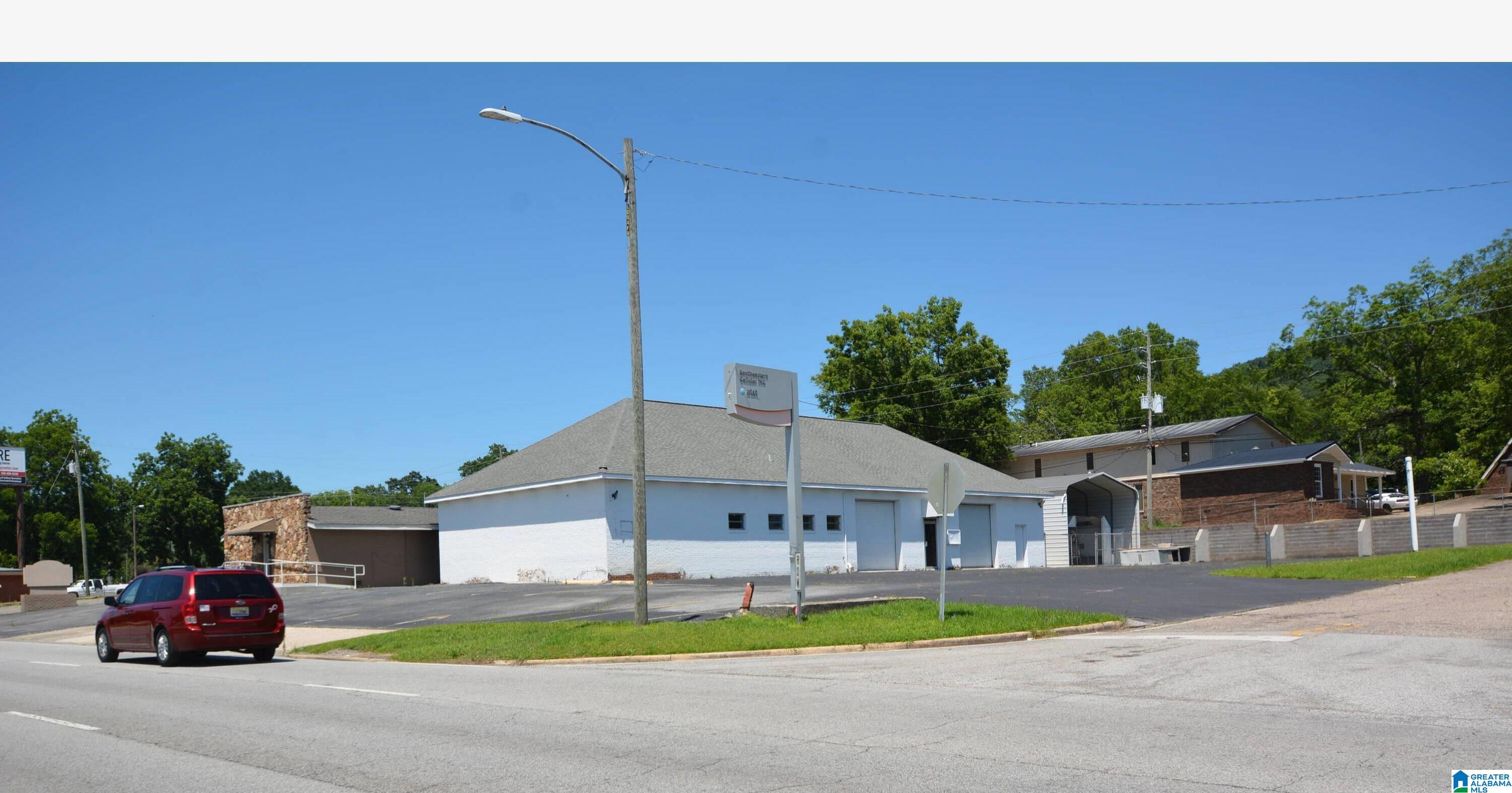 911 S Quintard Ave, Anniston, AL 36201