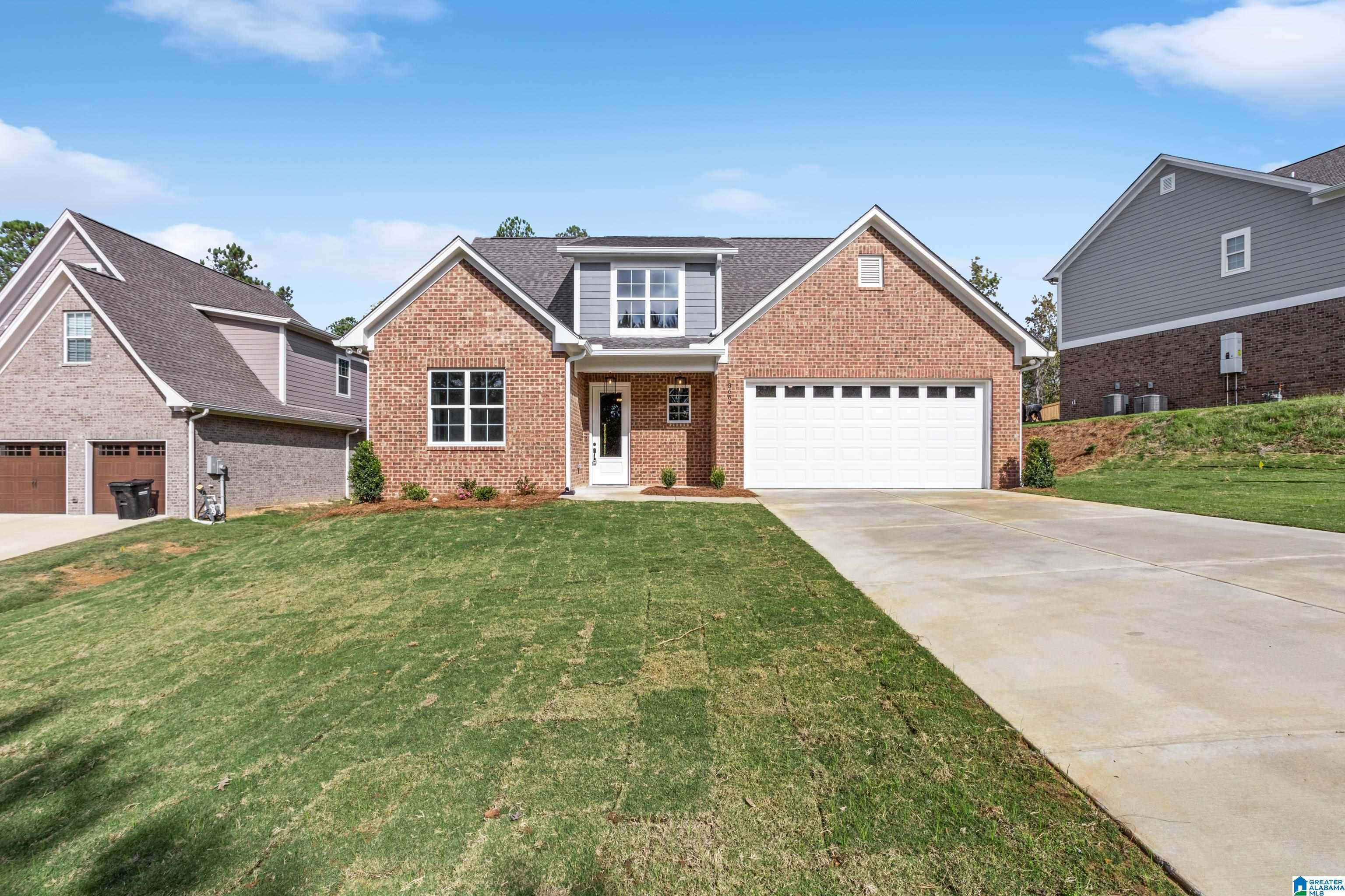 3669 VANDERBILT WAY