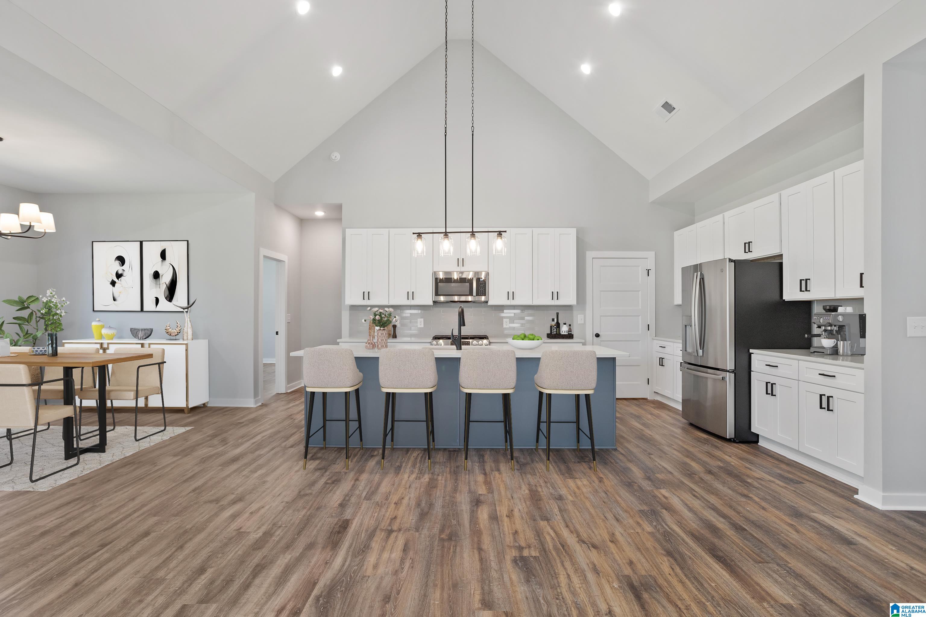 3669 VANDERBILT WAY