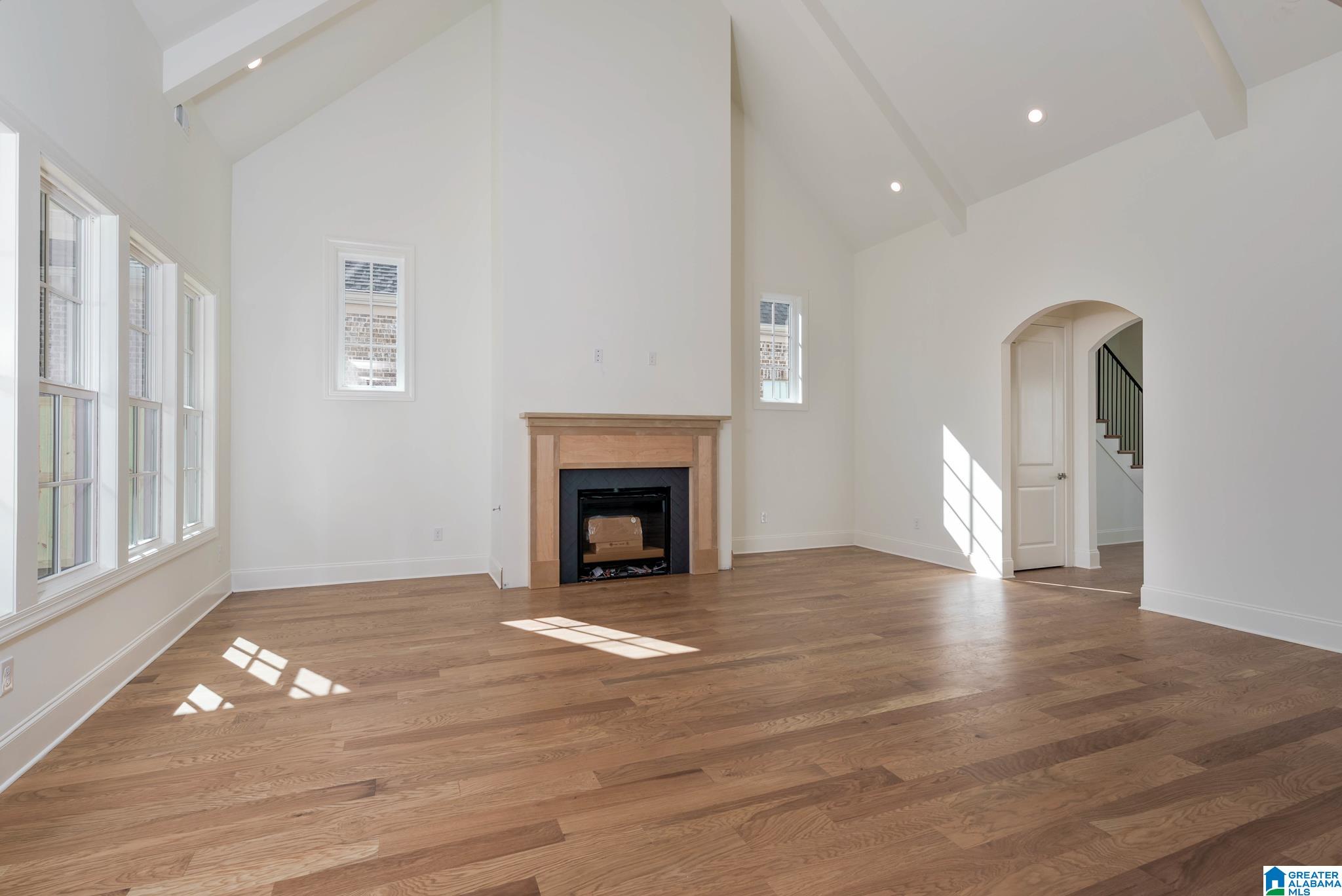 6253 ROSEMEADE STREET