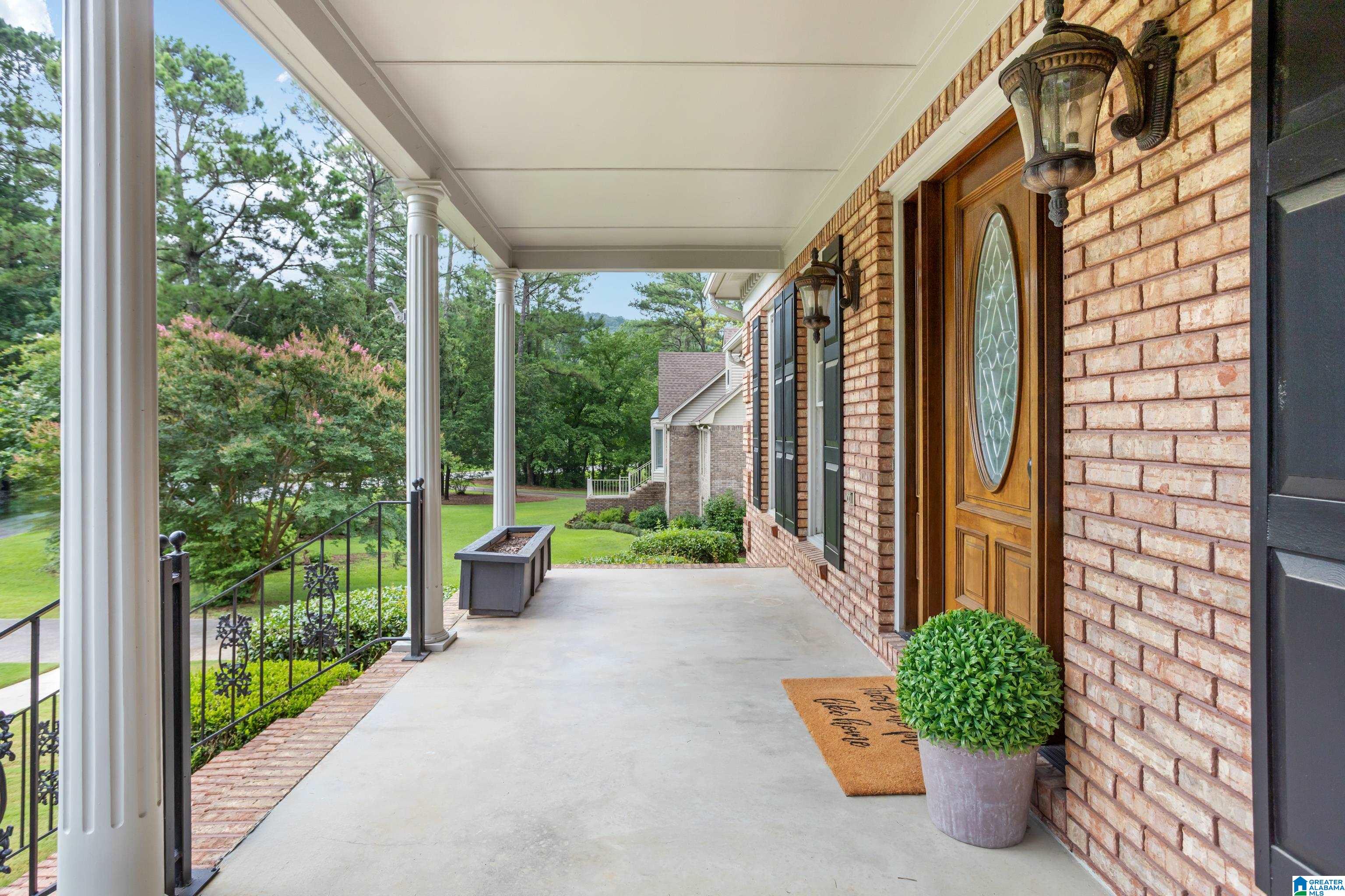 5132 VALLEYBROOK CIRCLE