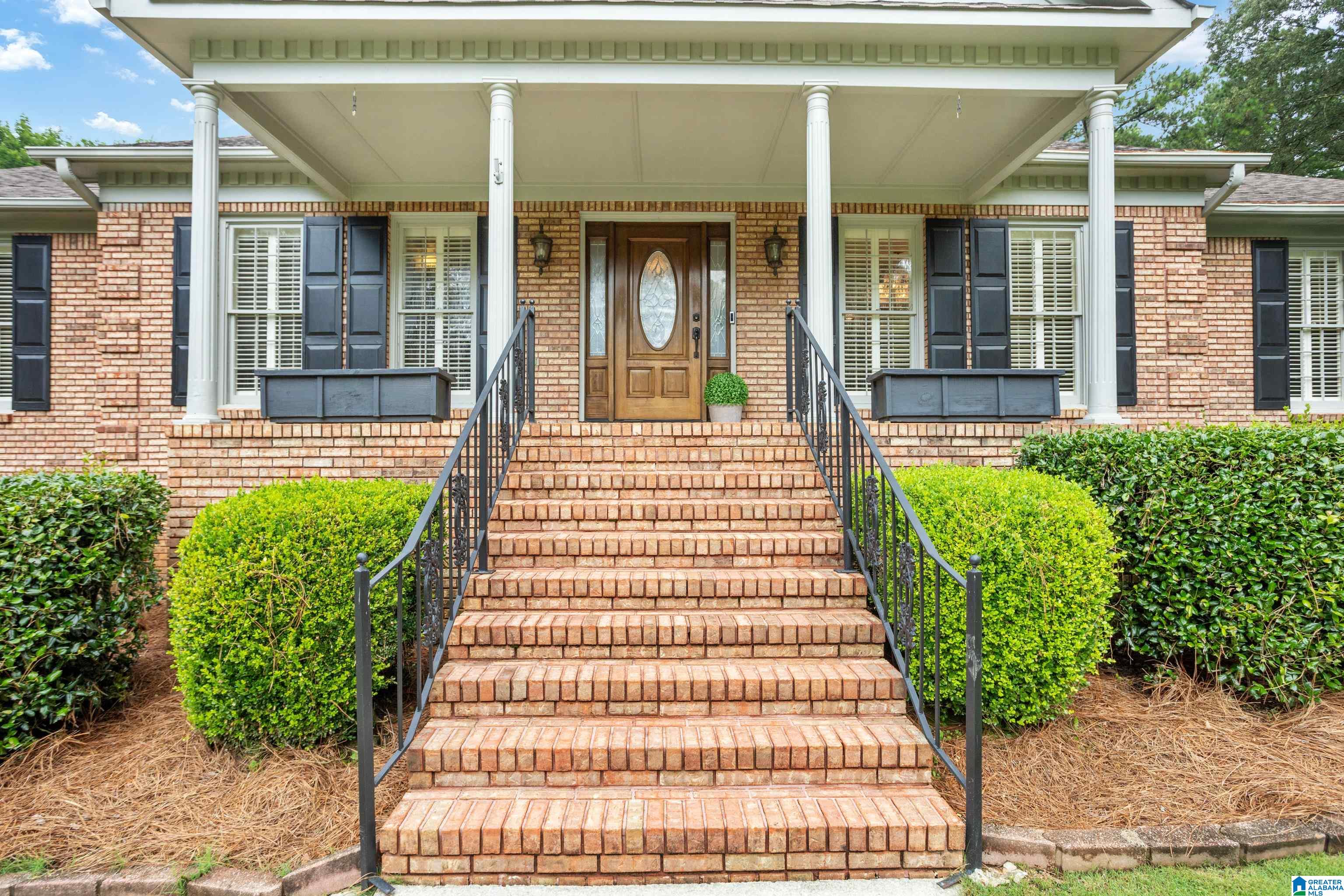 5132 VALLEYBROOK CIRCLE