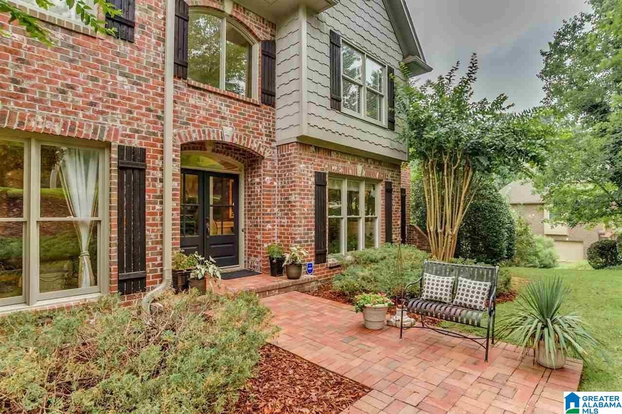 394 GREYSTONE GLEN CIRCLE