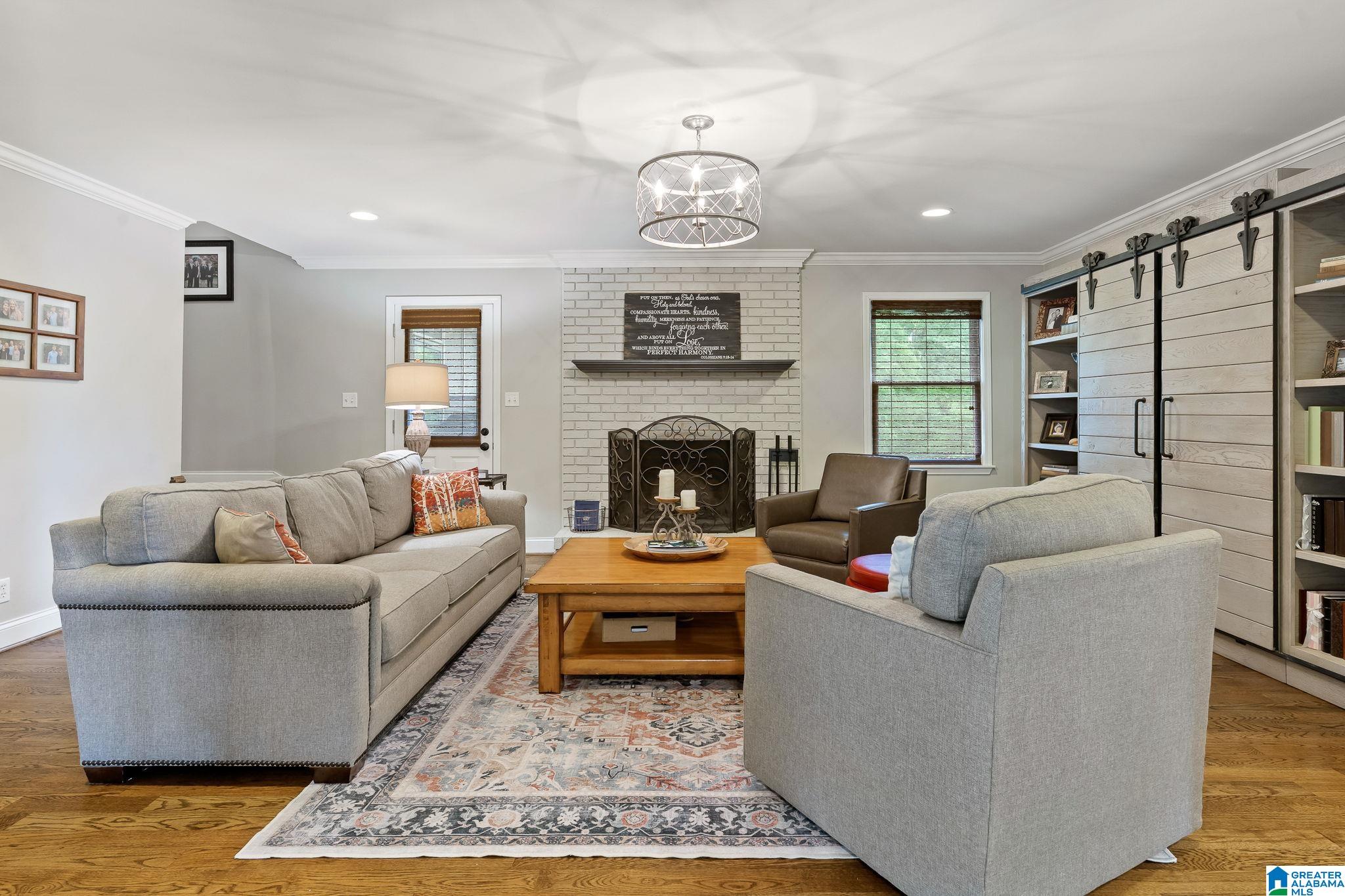6151 VALLEY STATION DRIVE