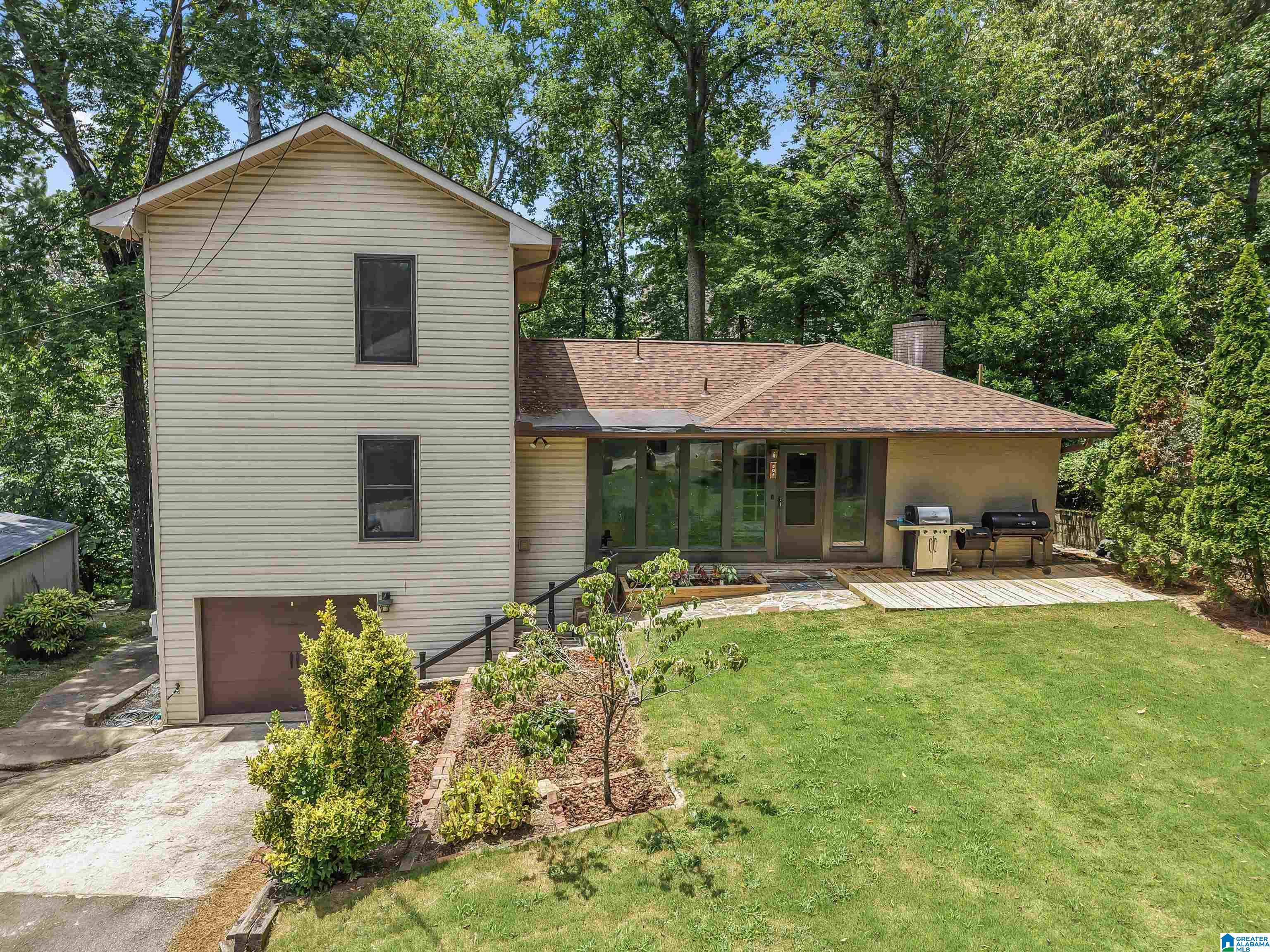504 DEVON DRIVE
