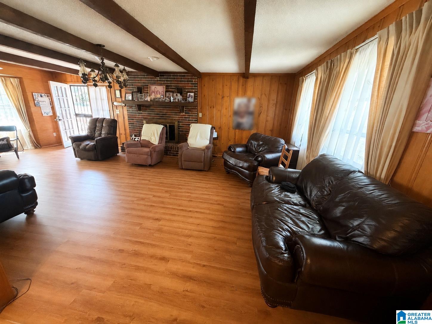 8964 GLENDALE DRIVE