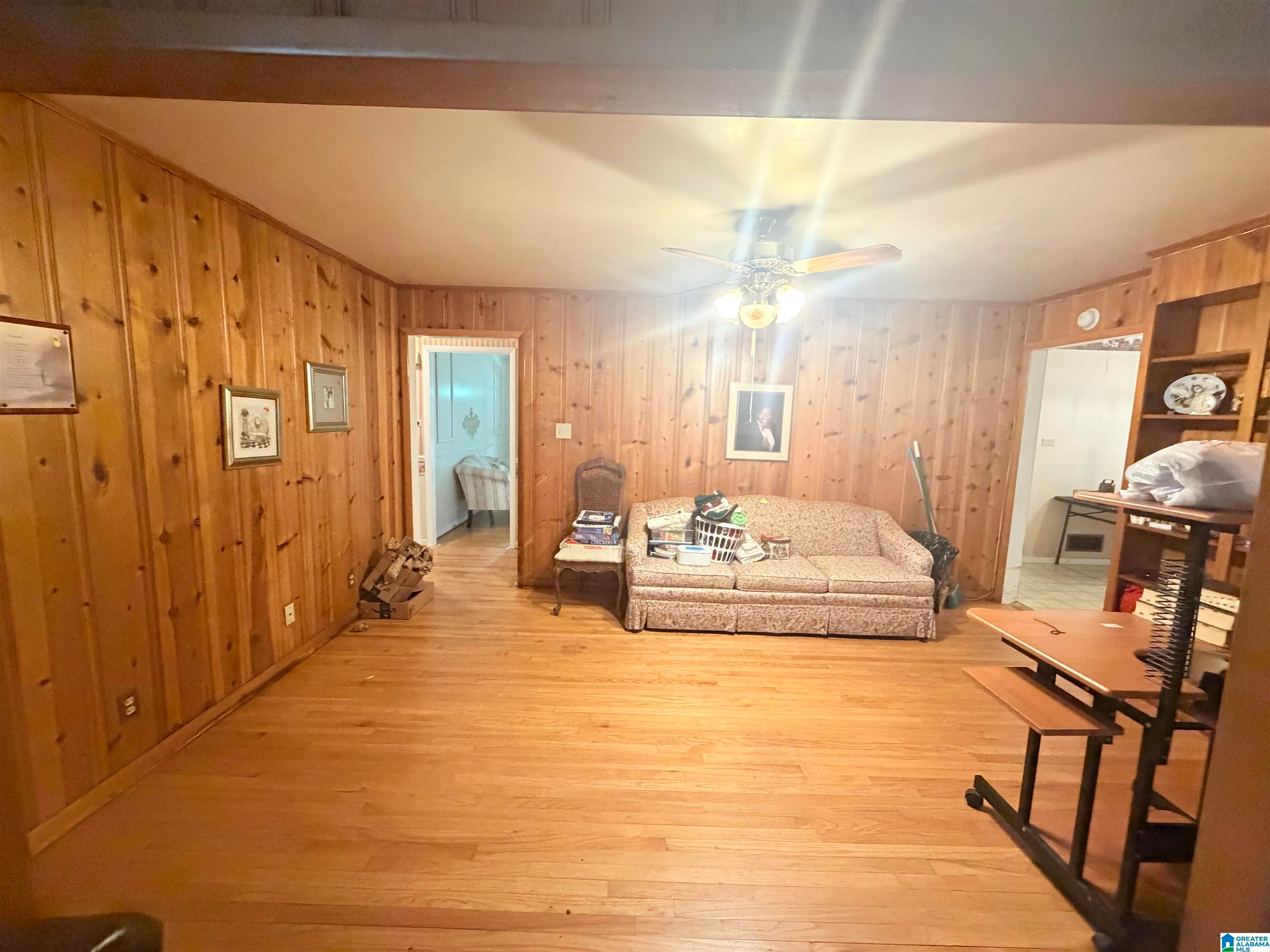 8964 GLENDALE DRIVE
