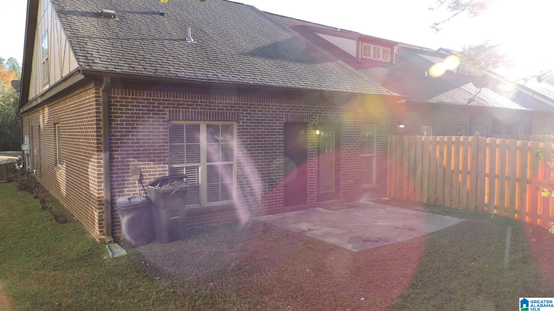 136 SINGAPORE CIRCLE