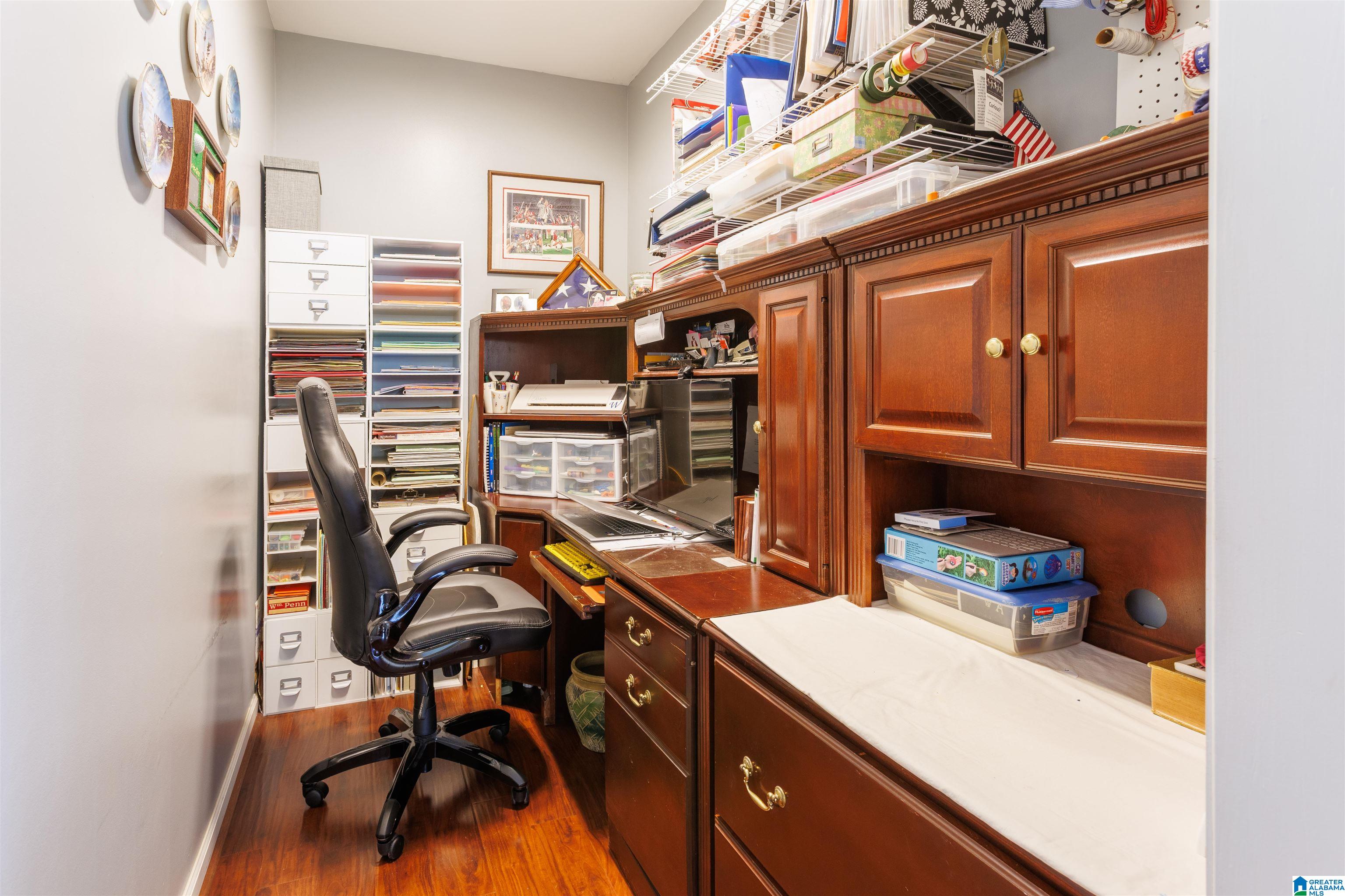 1003 WINDSOR PARKWAY - Photo 3