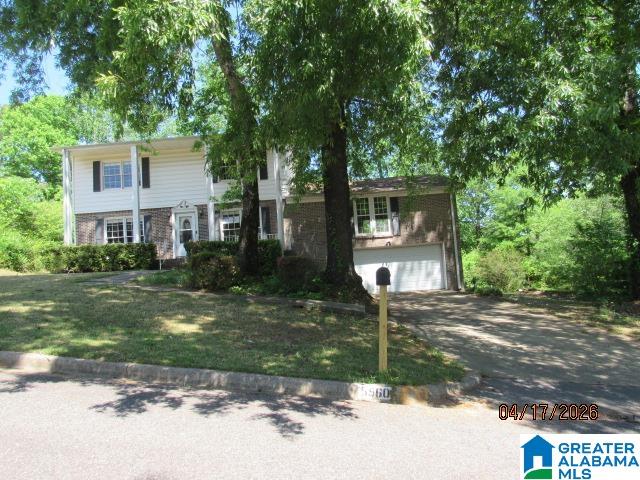 5560 WOODCREEK DRIVE