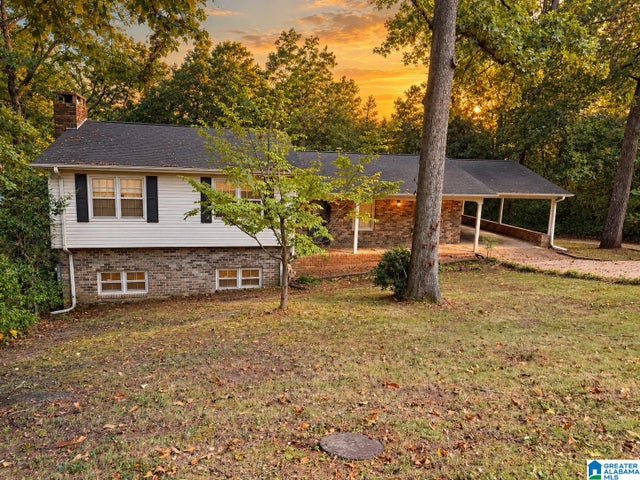 641 RIDGE TOP CIRCLE