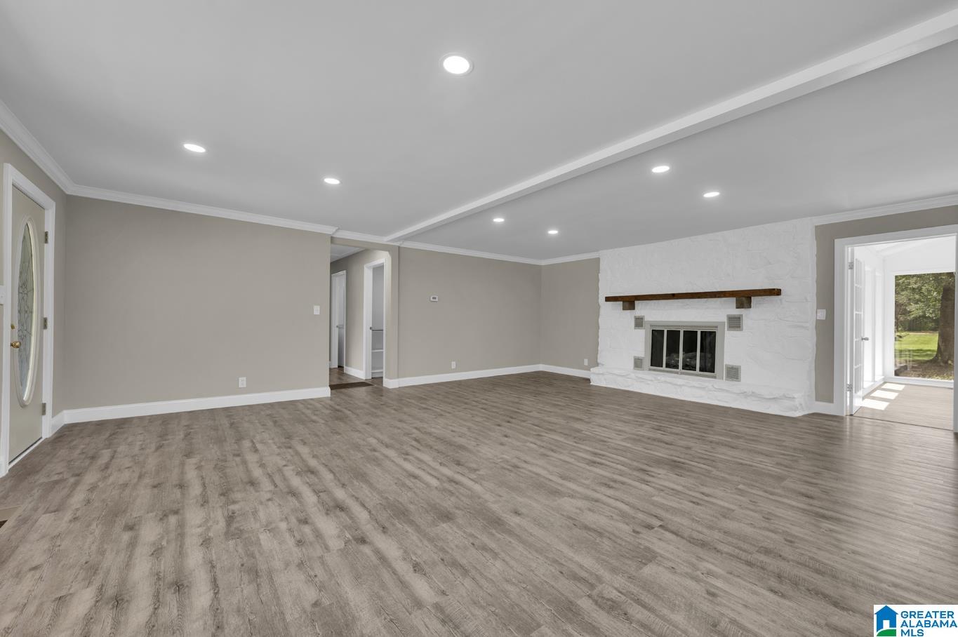 301 W RIDGEWOOD ROAD